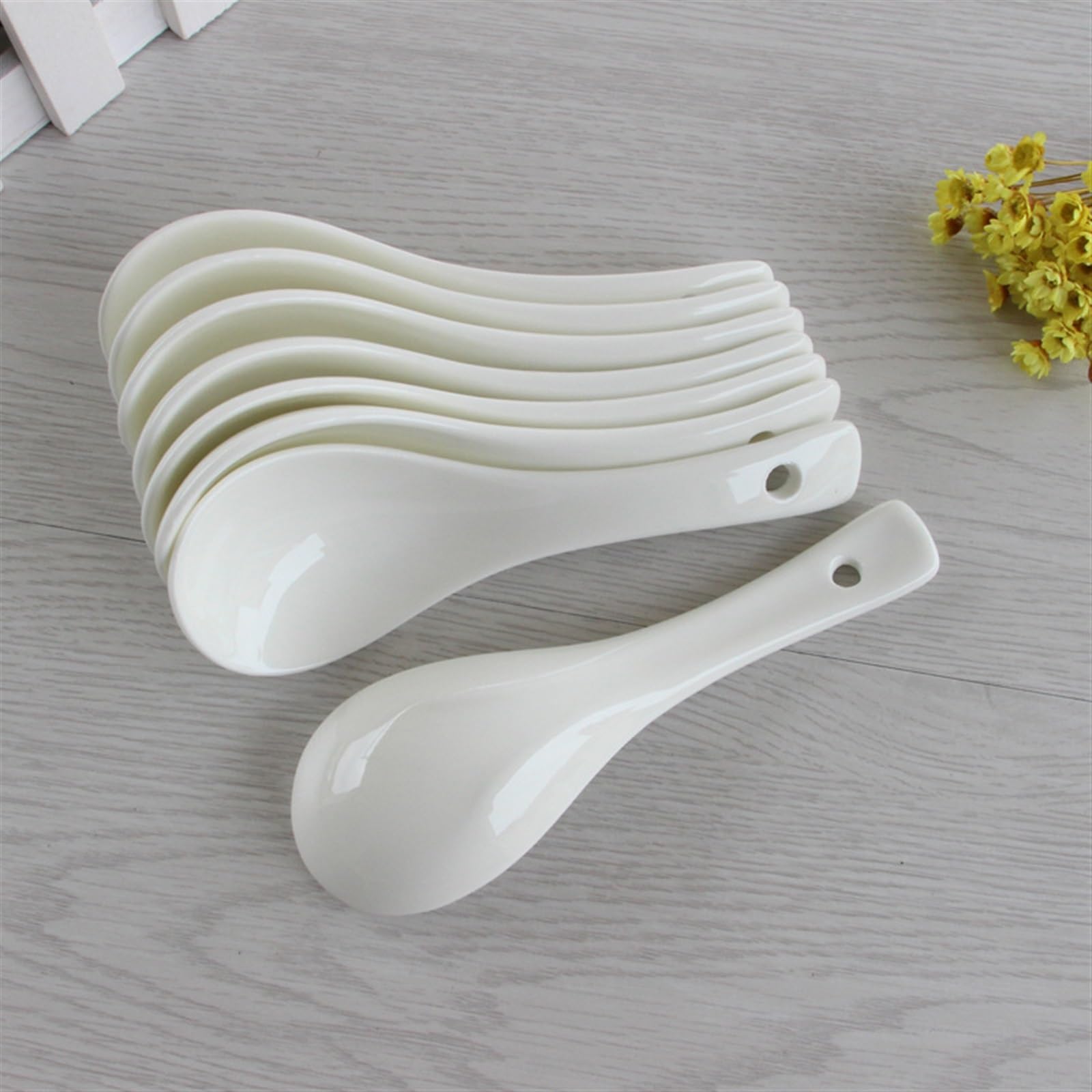 Cucharas soperas de cerámica Blanca Pura, Juego de 10, cucharas de Porcelana, cucharas de Postre, Cuchara para Servir de 14 cm de Largo y 4,3 cm de Ancho.