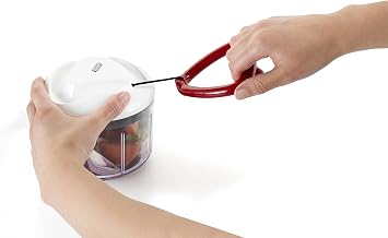 Zyliss E910015 Easy Pull evrensel doğrayıcı, manuel, 750 ml, sebze rendesi, soğan kesici, meyve ve sebze için doğrayıcı, patentli Swiss tasarımlı ekstra keskin bıçaklar