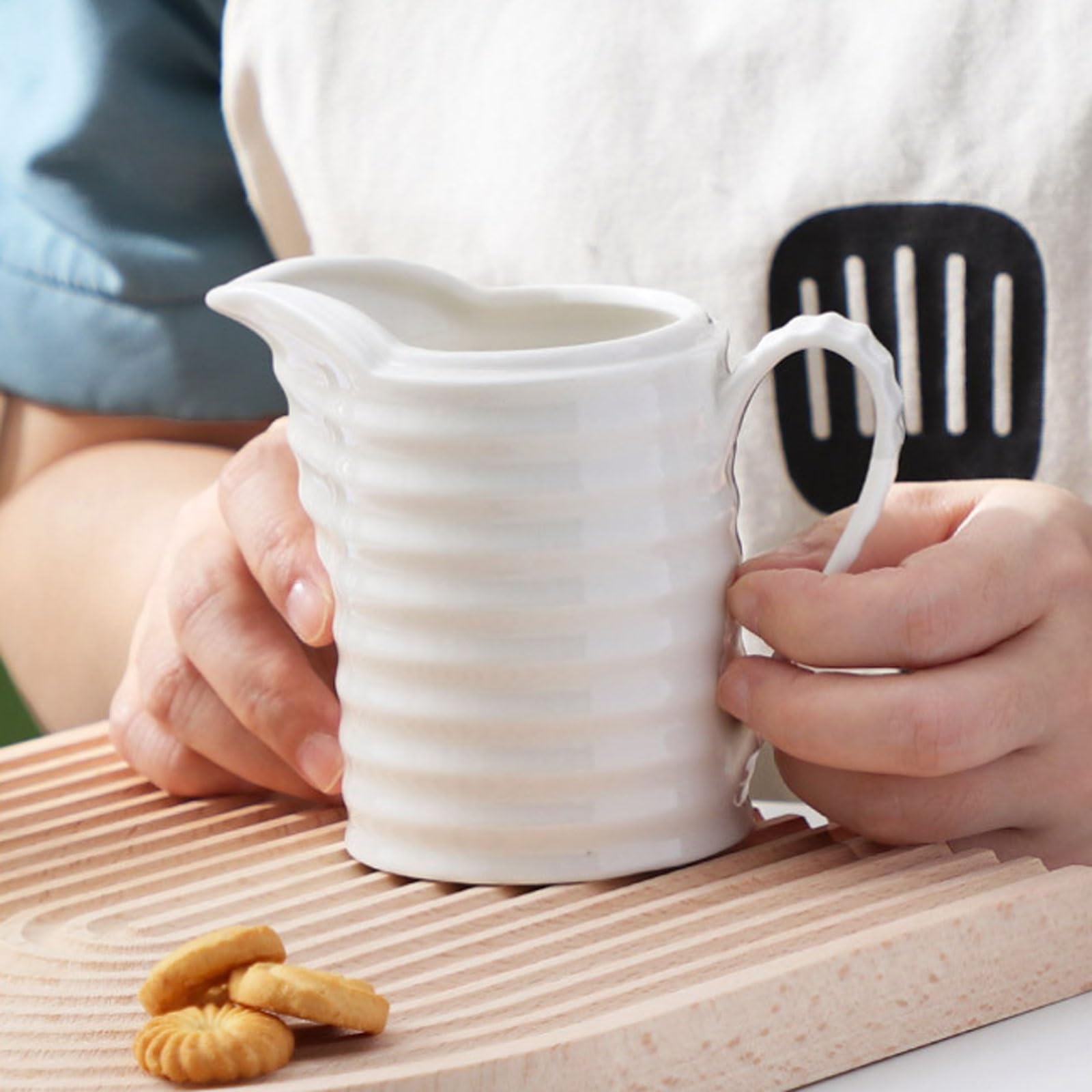 MRKU Pot à Lait, saucière, Tasse à Eau, pichet, crémier, Distributeur de café, sucrier, récipient en céramique à décor en Relief, 220 ML et 280 ML, Style européen