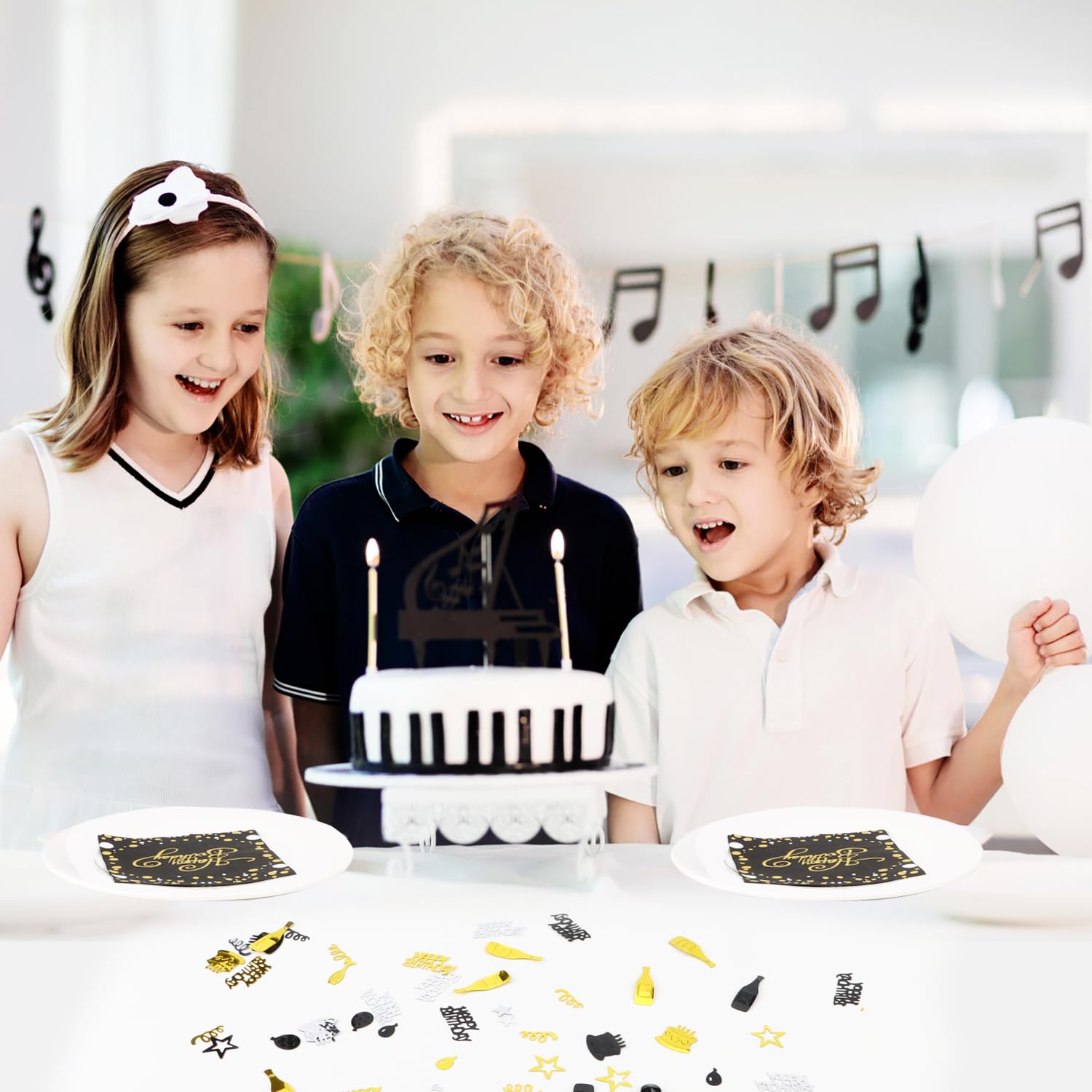 100 Pièces Serviette Anniversaire，Serviettes Happy Birthday en Noir Or e 60g Confettis Anniversaire pour Fille Garçons Fête Anniversaire Deco de Table