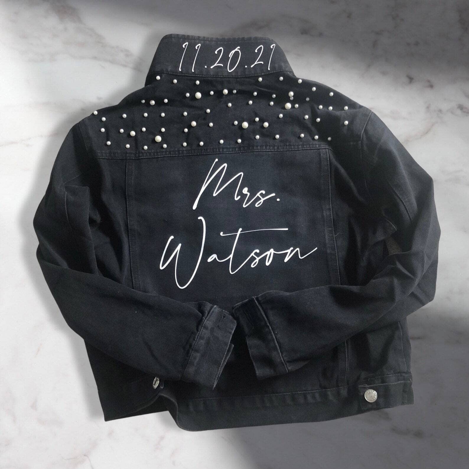 Chaqueta de mezclilla personalizada con perlas para mujer, chaqueta de mezclilla blanca con perlas, chaqueta de mezclilla para novia