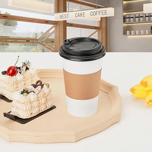 Miniatura 5 de RACETOP Tazas de café desechables con tapas y fundas de 16 onzas, paquete de 50 tazas de café de papel caliente con tapas, tazas para llevar con