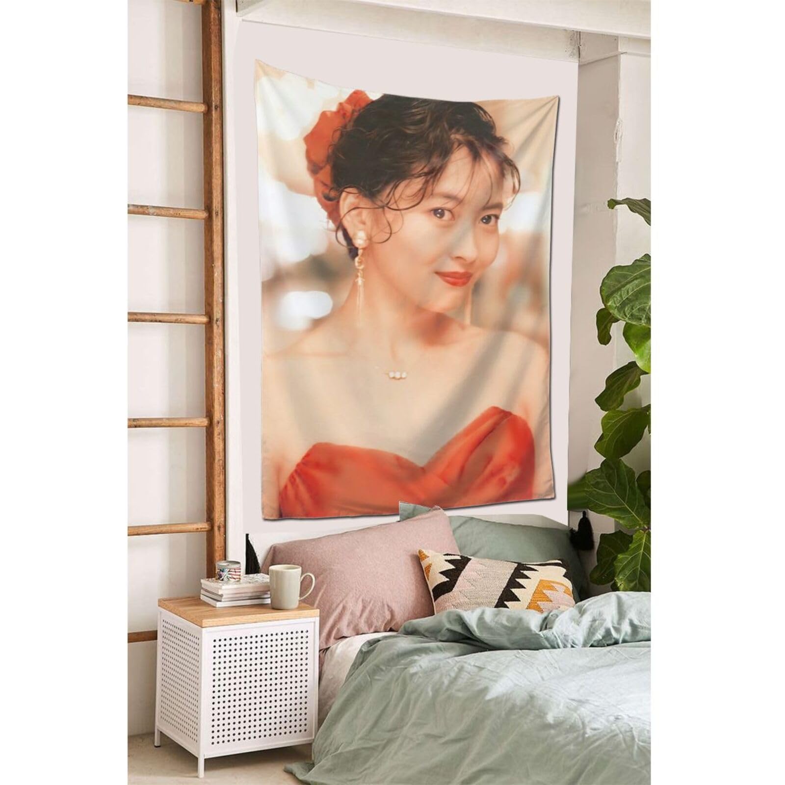 中山美穂 壁掛け 布製 タペストリー Amazon.co.jp: 中山美穂 タペストリー インテリア 装飾アート