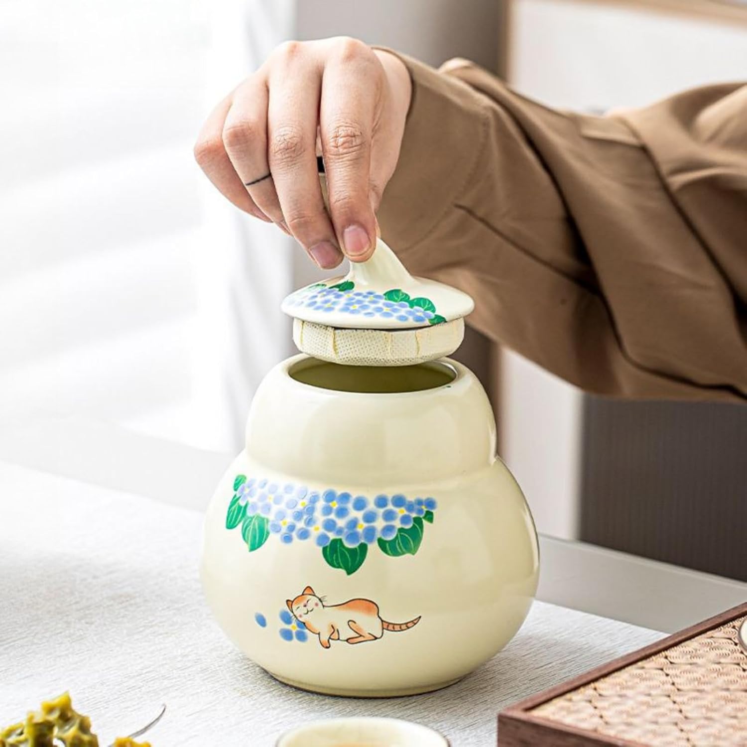 Ceramics Calabash Tea Canister, 240ml 8.0oz, Sealed Storage Container Tea Storage Jar