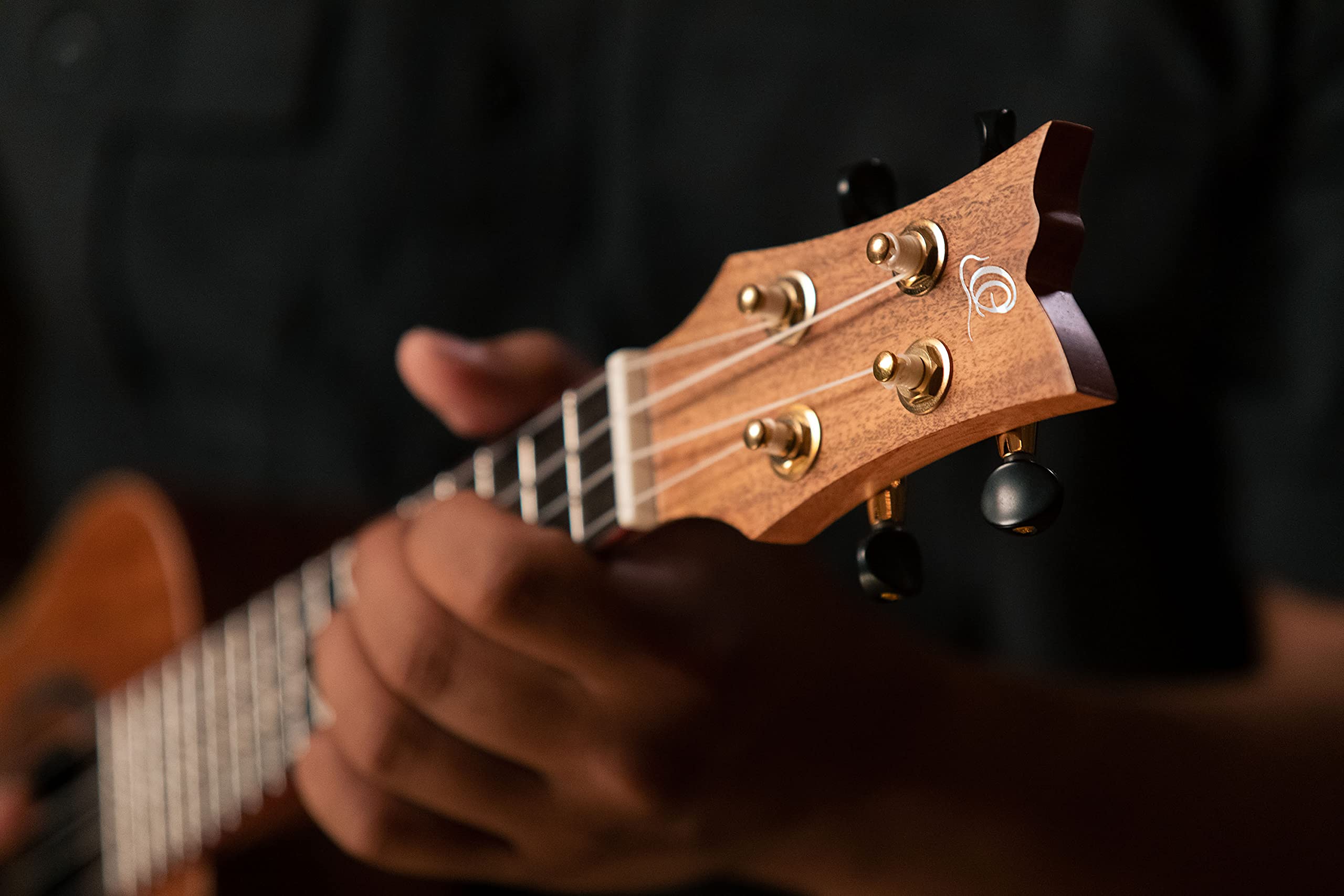 Ortega Guitars Ukulélé Concert Acoustique – Série Timber – Housse Incluse – Acacia, Naturel (RUACA-CC)
