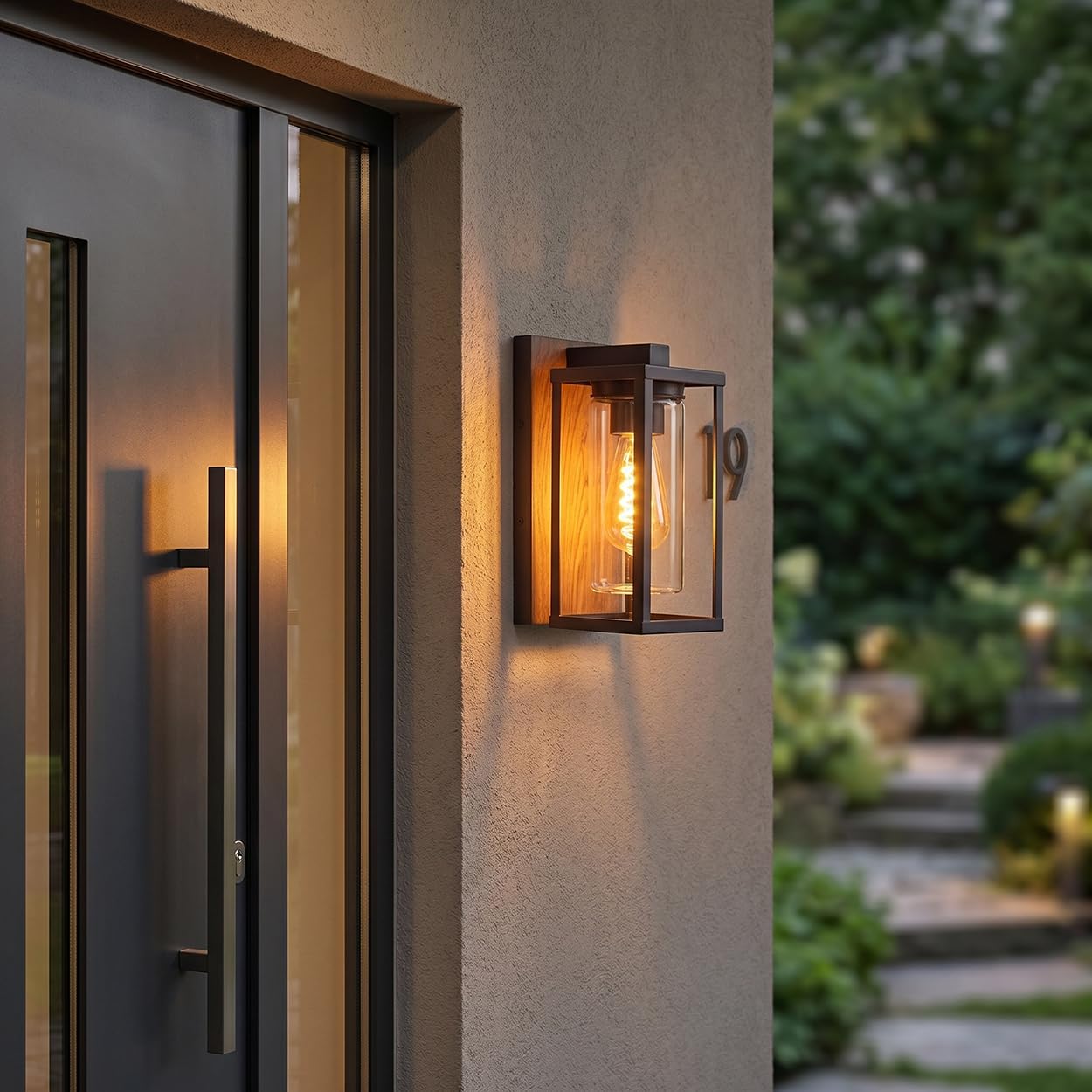 HOFSTEIN Außenwandleuchte Portalis, Außenwandlampe aus Metall/Glas in Schwarz/Holzoptik/Klar, moderne Wandleuchte außen im Retro/Vintage-Design mit Lichteffekt, E27, IP44, Hof, Außenbereich, Haustür