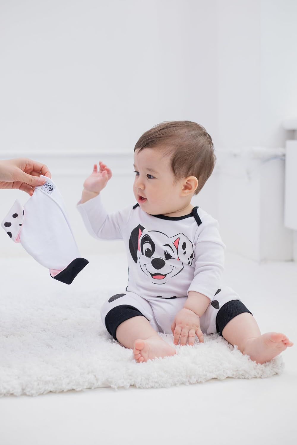 Disney Winnie the Pooh 101 Dalmatians Lion King Mickey Mouse Minnie Mouse Baby Snap Coverall and Hat Newborn to Infant