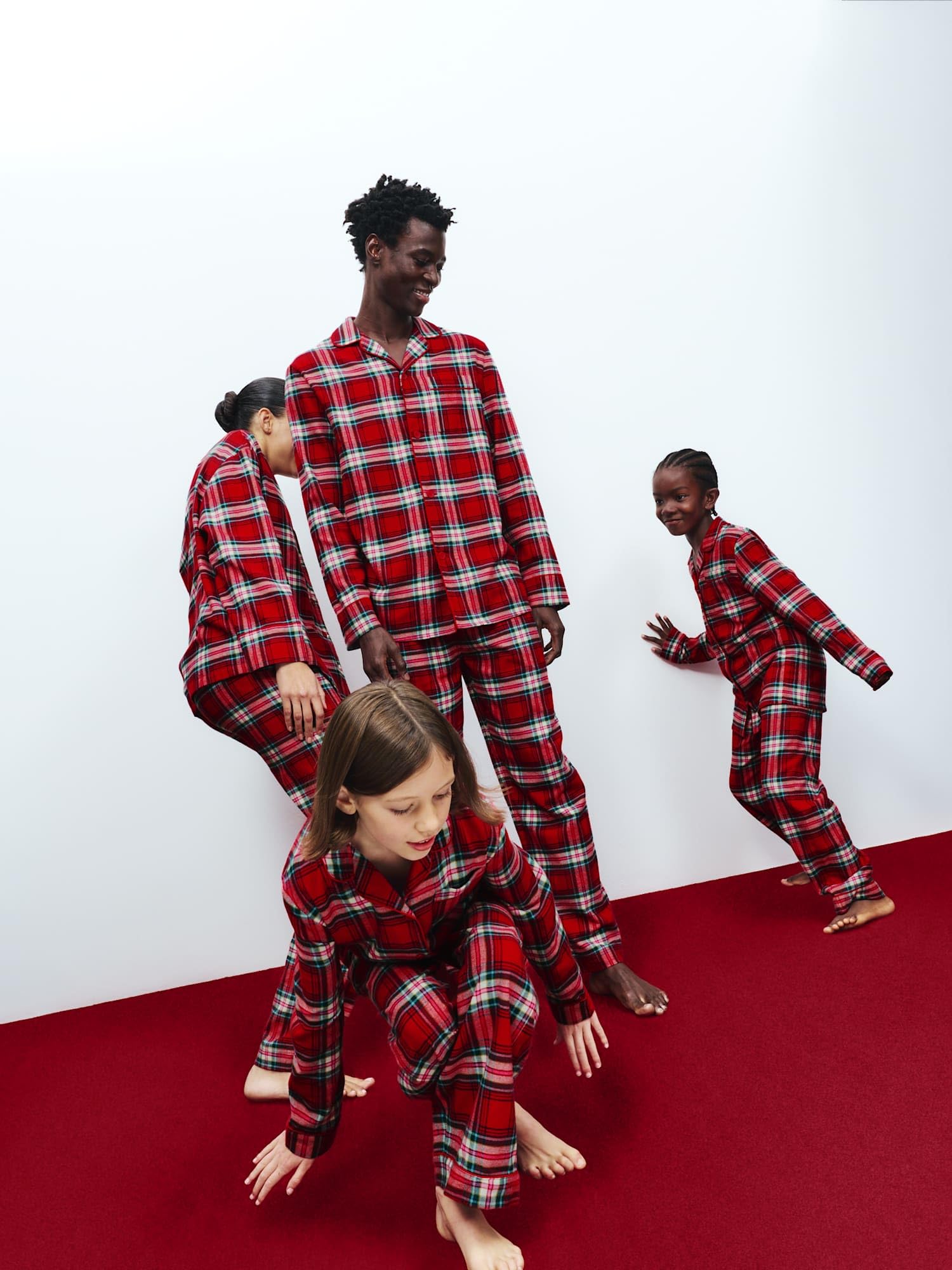 Marks & Spencer Conjunto de Pijama Navideño Familiar de Cuadros de Algodón Puro para Hombre, Ajuste Normal, Cintura con Cordón, con Bolsillos