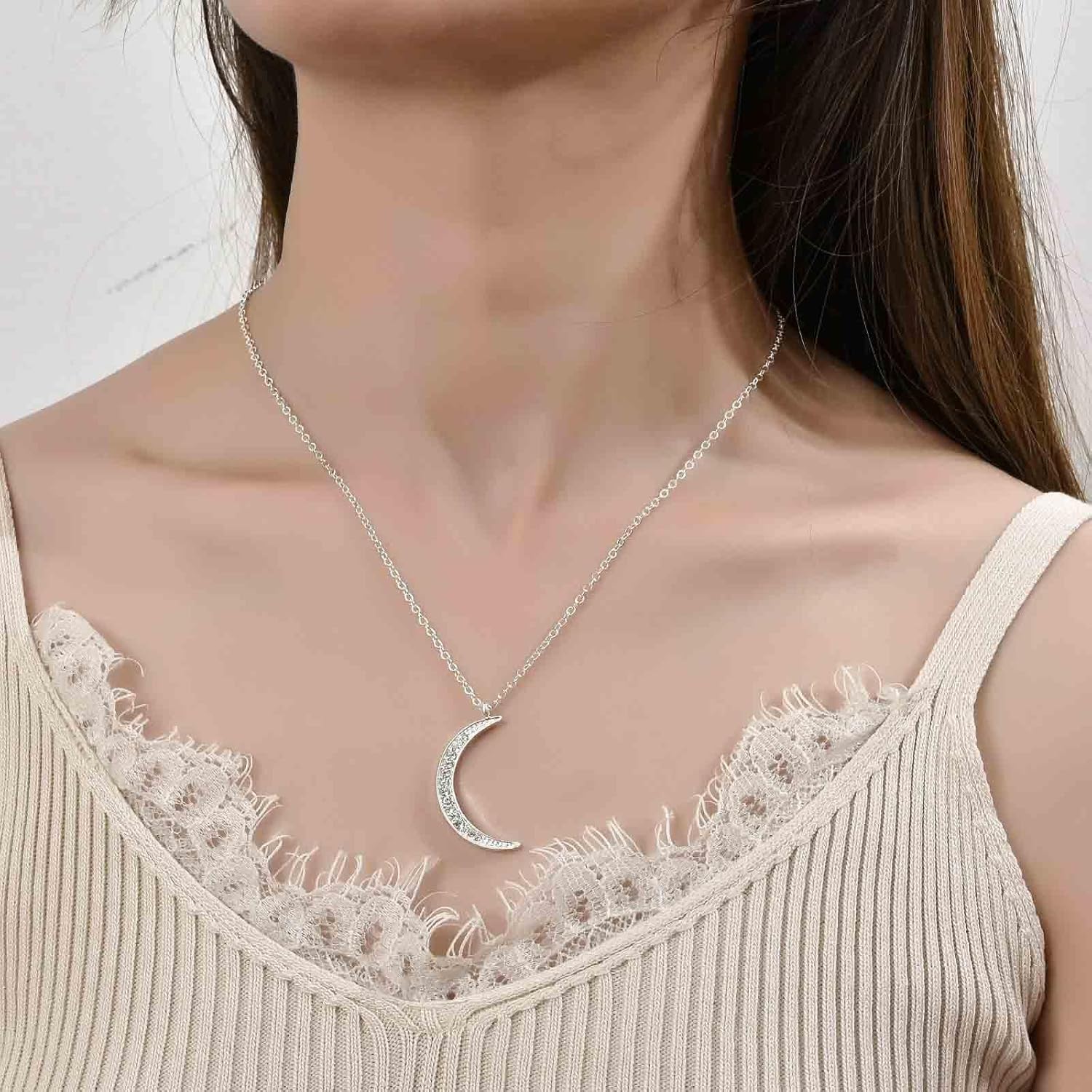 Bohemian Crescent Choker Necklace Silver Hammered Moon Choker Necklaces Textured Half Moon Collar Necklaces Minimalist Crescent Chain Necklace Jewelry for Women - Image 5