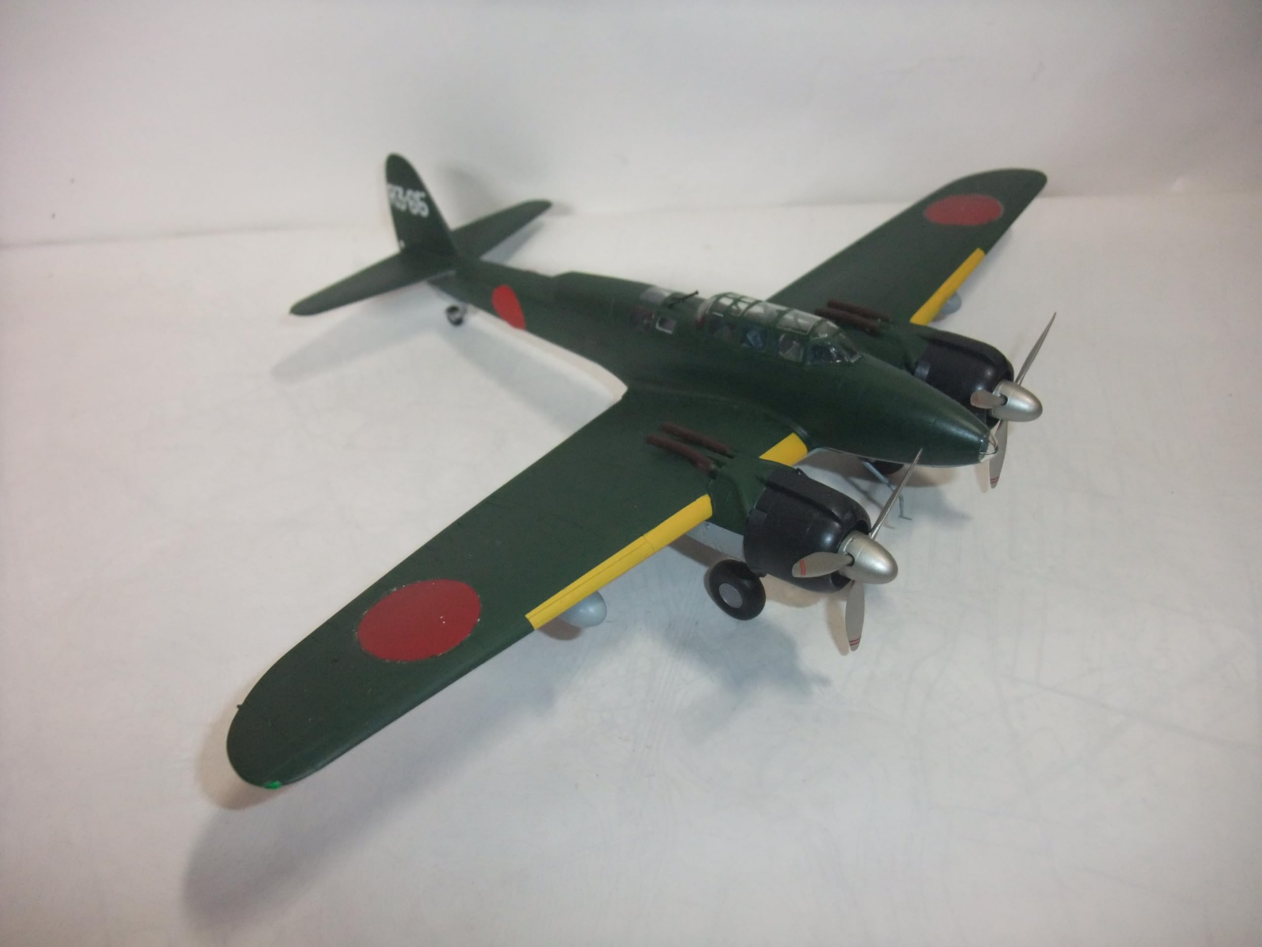 Amazon.co.jp: 完成品 日本海軍 月光 夜間戦闘攻撃機型 48分1サイズ