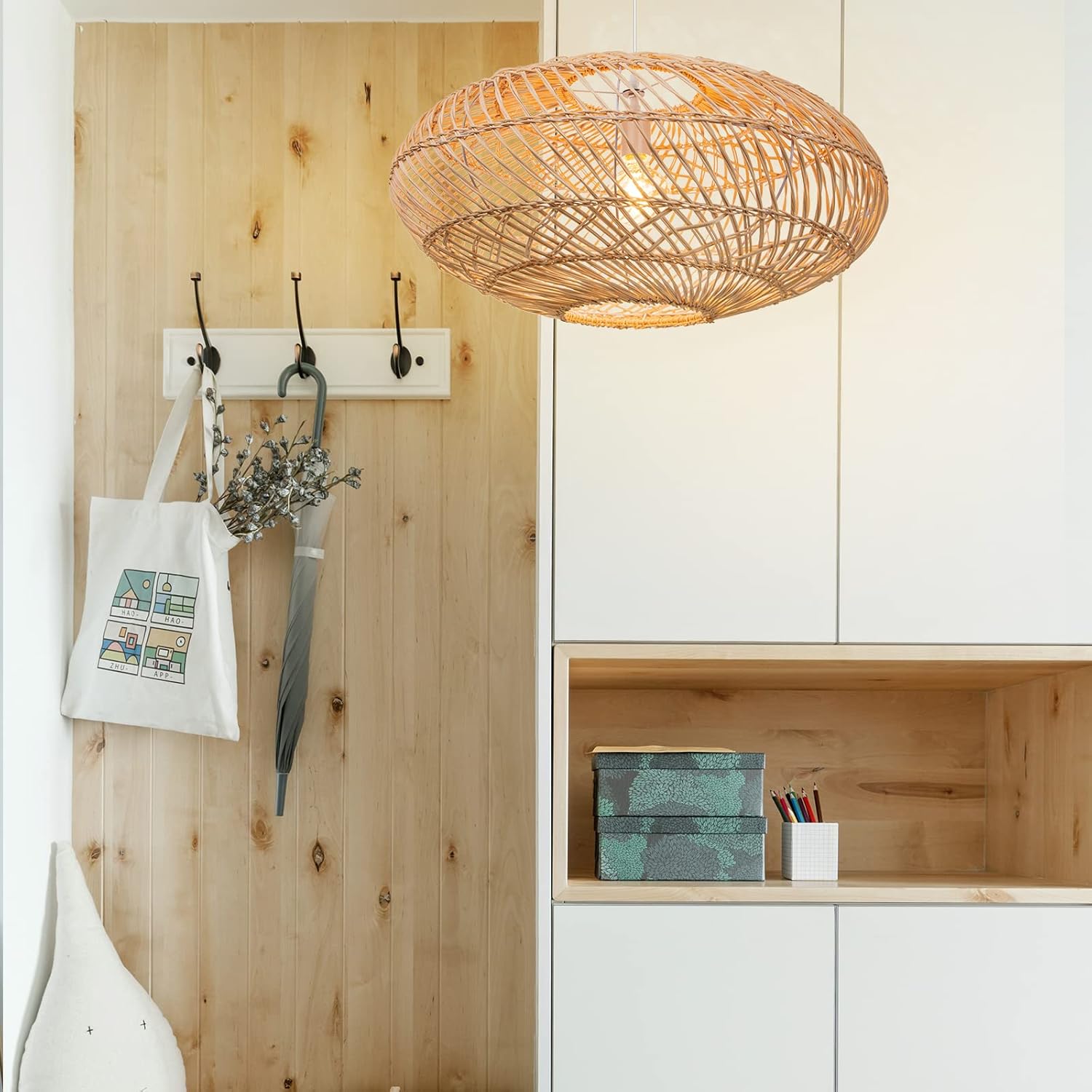 Arturesthome Natural Rattan Pendant Light, Woven Lantern Chandelier Pendant Lamp Shade, Hanging Ceiling Light, Handmade Lampshade for Kitchen Island Hallway Foyer