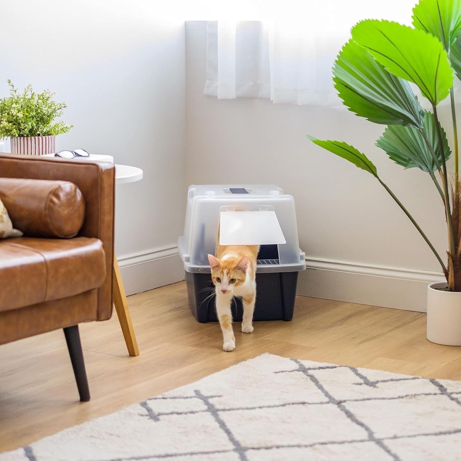 IRIS USA Cat Litter Box, Litter Box Enclosure with Scoop, Split Hood and Front Door Flap, Covered Kitty Litter Box for Privacy, Portable, Easy to Clean, Navy