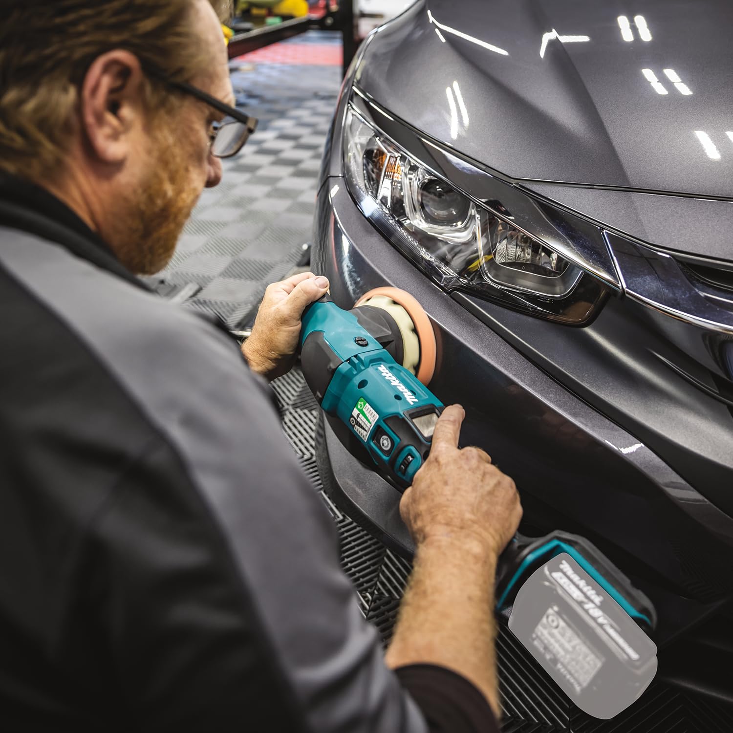 Makita DPO500Z Akku-Exzenterpolierer 18 V (ohne Akku, ohne Ladegerät)