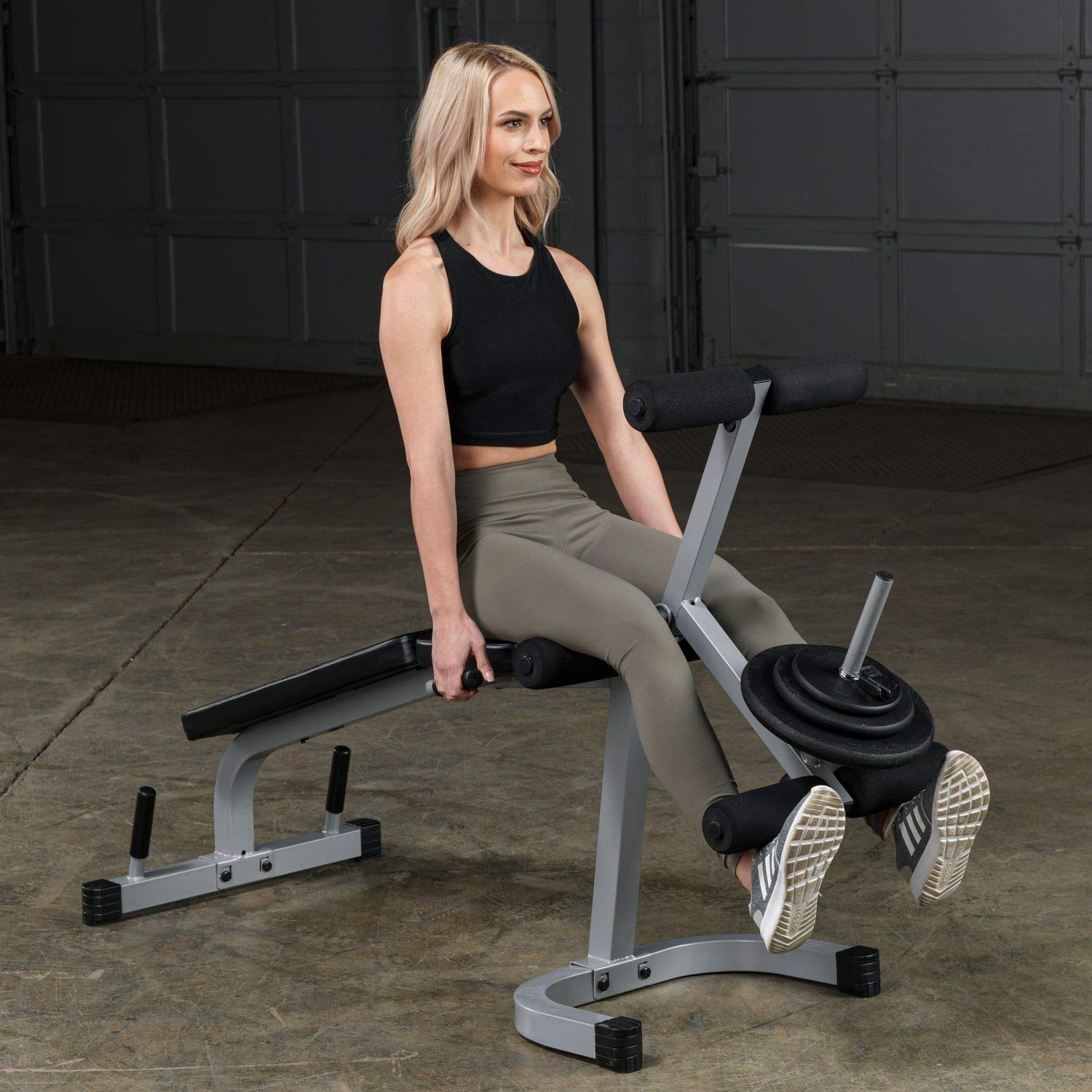 Body-Solid PLCE165 Powerline-Serie 2in1 Beintrainer Beinstrecker Beinbeuger sitzend/liegend