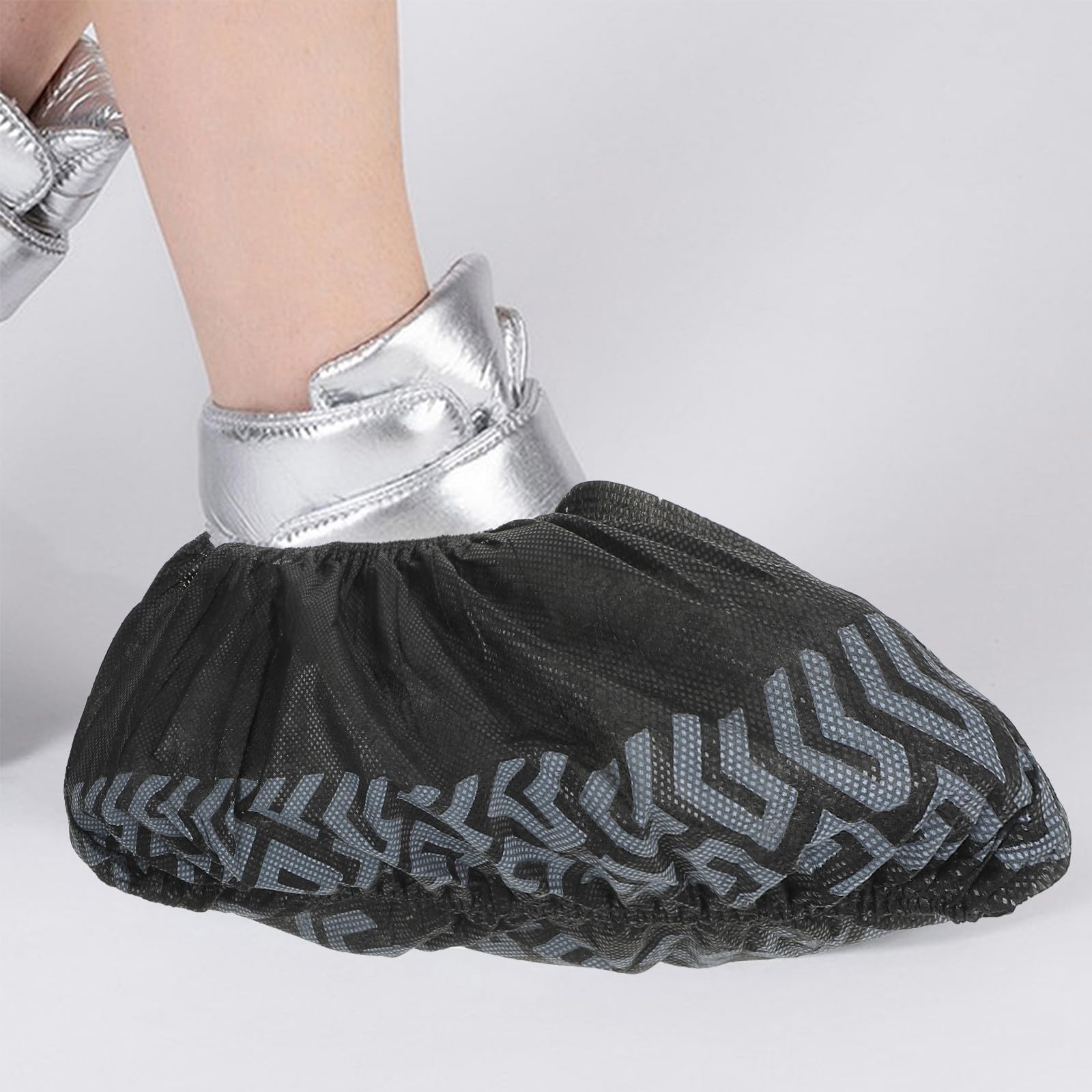 VALICLUD Fundas para Zapatos Desechables Negras, Antideslizantes y Transpirables, sin Tejer, Gruesas de 530 G, 100 Piezas para Uso Doméstico, Oficina y Viaje