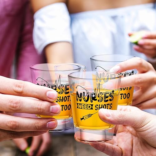 Miniatura 7 de Pinkunn 12 vasos divertidos de Navidad para enfermeras, 1.75 onzas, para mujeres u hombres, técnico de farmacia, regalos lindos para enfermería,