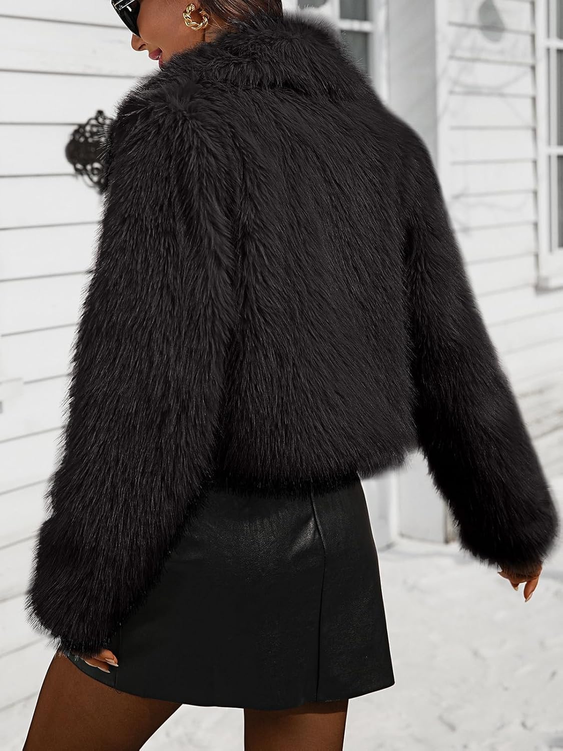 Women's Collared Faux Fur Jacket Cropped Winter Zipper Long Sleeve Fluffy Short Coat with Pockets - Image 3