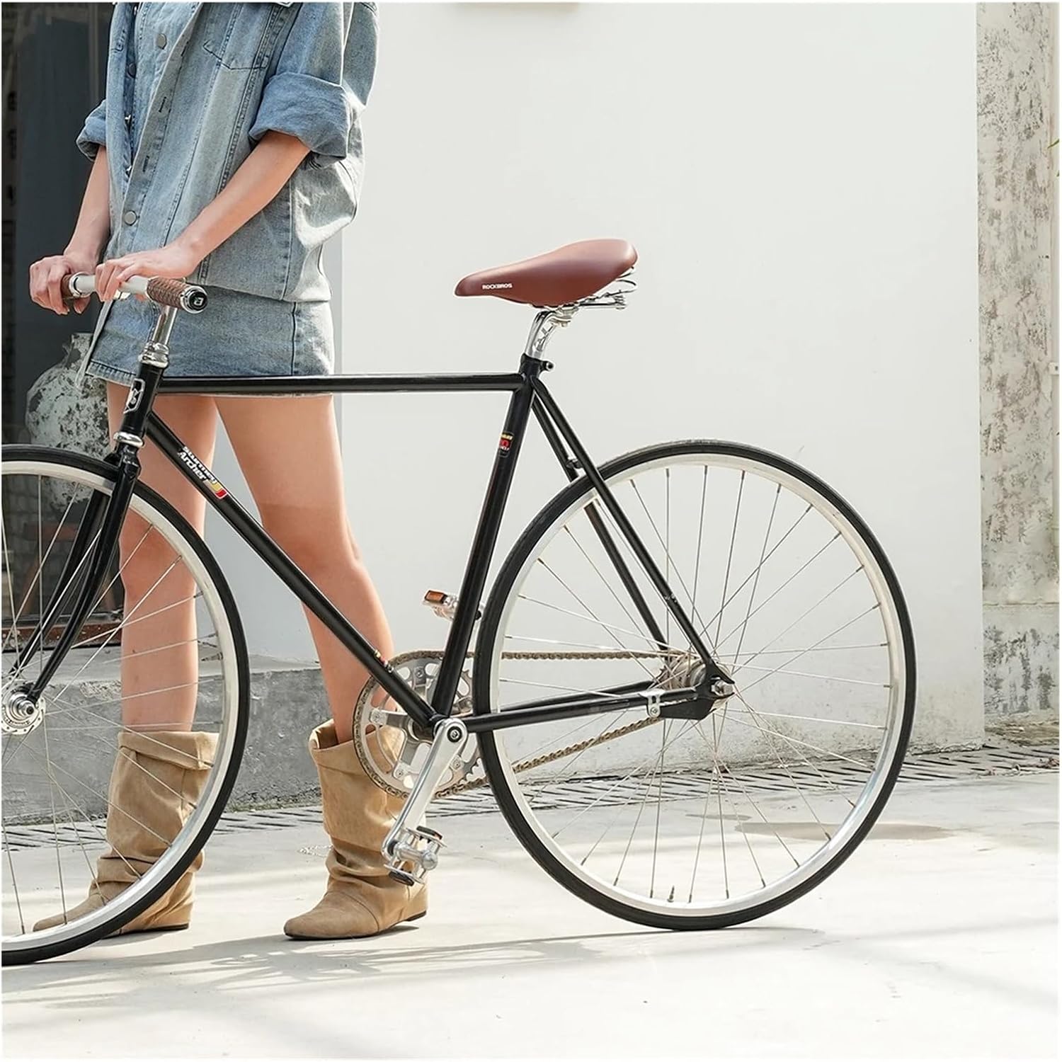 Men's and Women's Comfortable Saddle Bicycle Wide Soft Leather Seat Parts Cushion