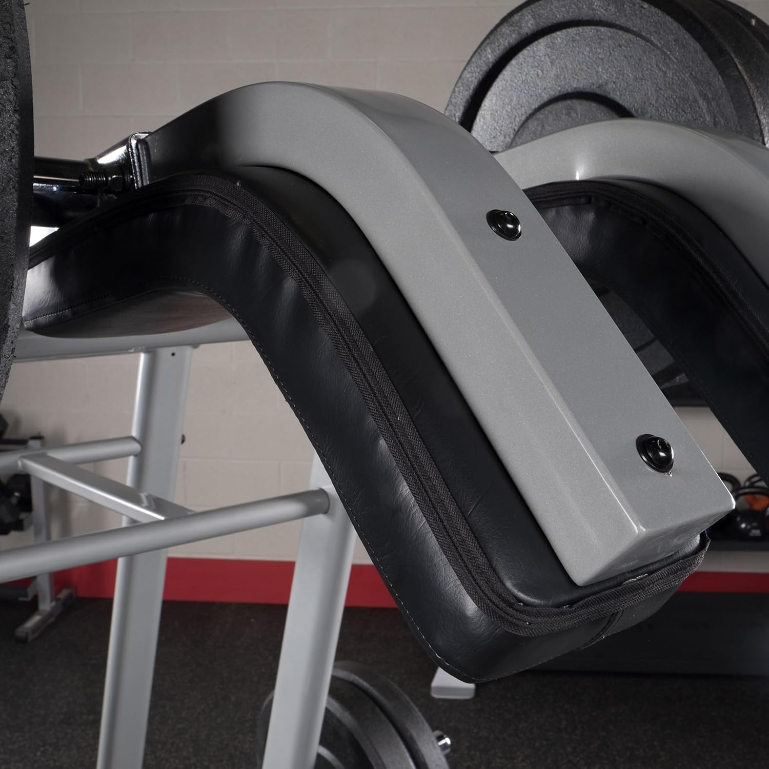Amazon | Body-Solid (SLS500B) Pro Clubline レバレッジスクワットと