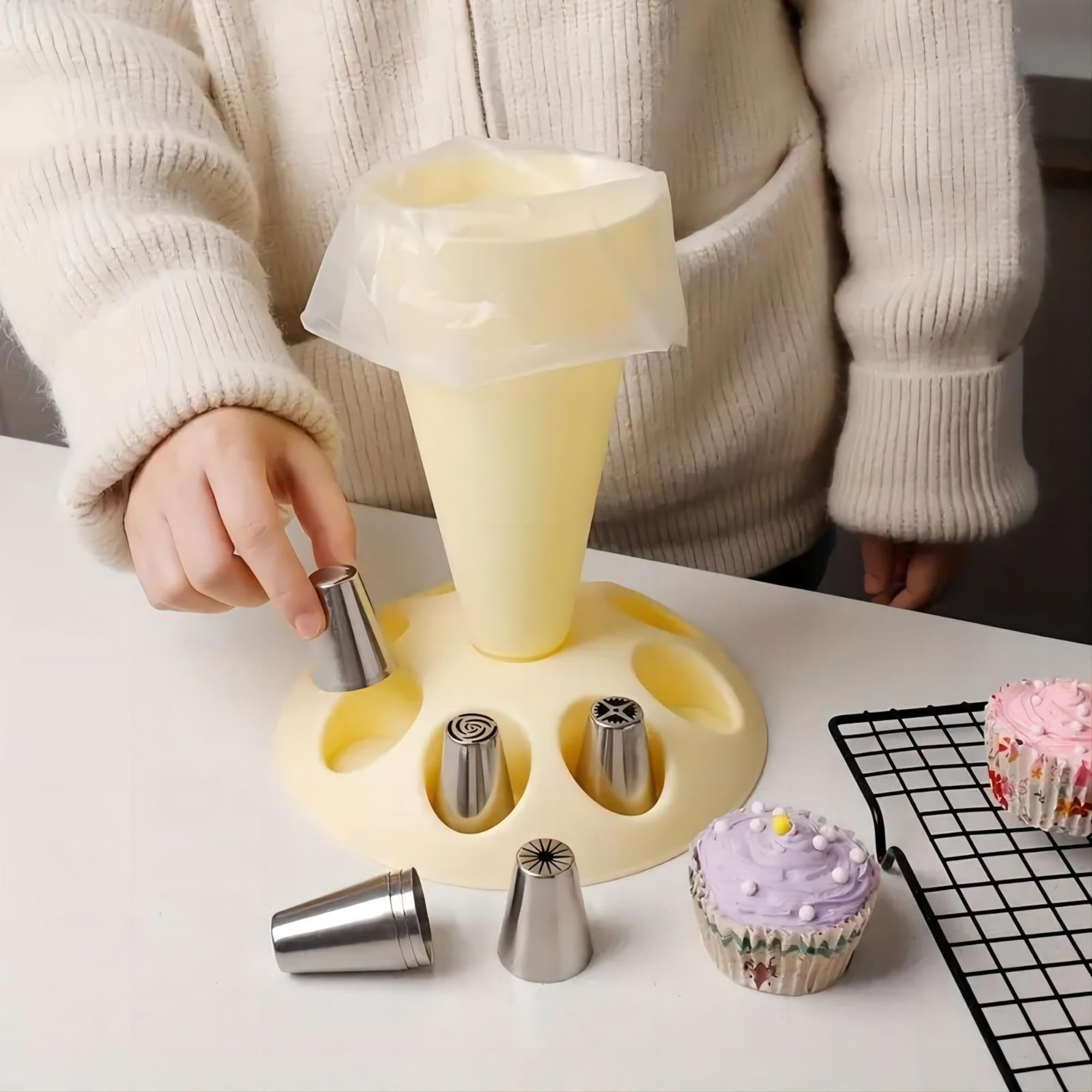 CRUIFU Spritzbeutelhalter Ständer zum Befüllen, Gebäckbeutelhalter Ständer, Dekorieren Beutelhalter mit 8 Schlitzen Düsenhalter, Kunststoff Gebäckbeutelständer für Kuchen Dekorieren Kit, Backzubehör