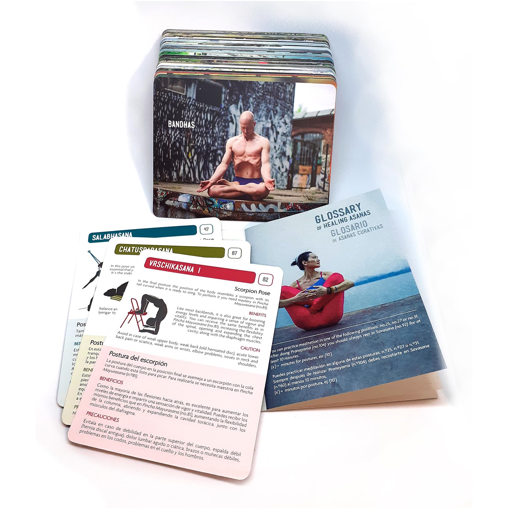 Lettere Yoga 108 Asanas – Yoga Cards bilingue (spagnolo/inglese), Livelli da principiante a avanzato, con guida terapeutica e scatola metallica