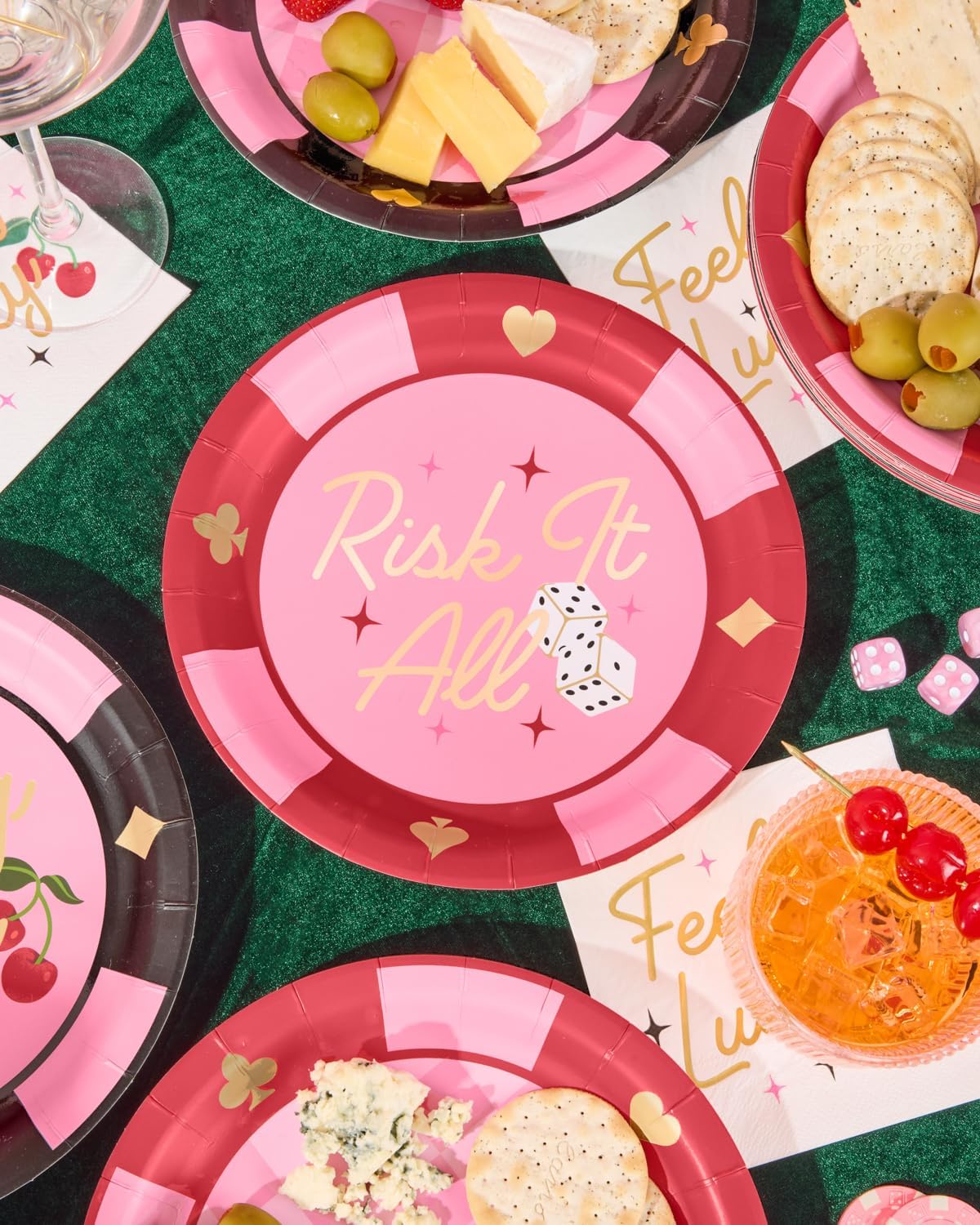 xo, Fetti Feeling Lucky Paper Plates - 24 pcs | Casino Bachelorette Decoration, Vegas Birthday Party Tablescape, Poker Night Bach Decor