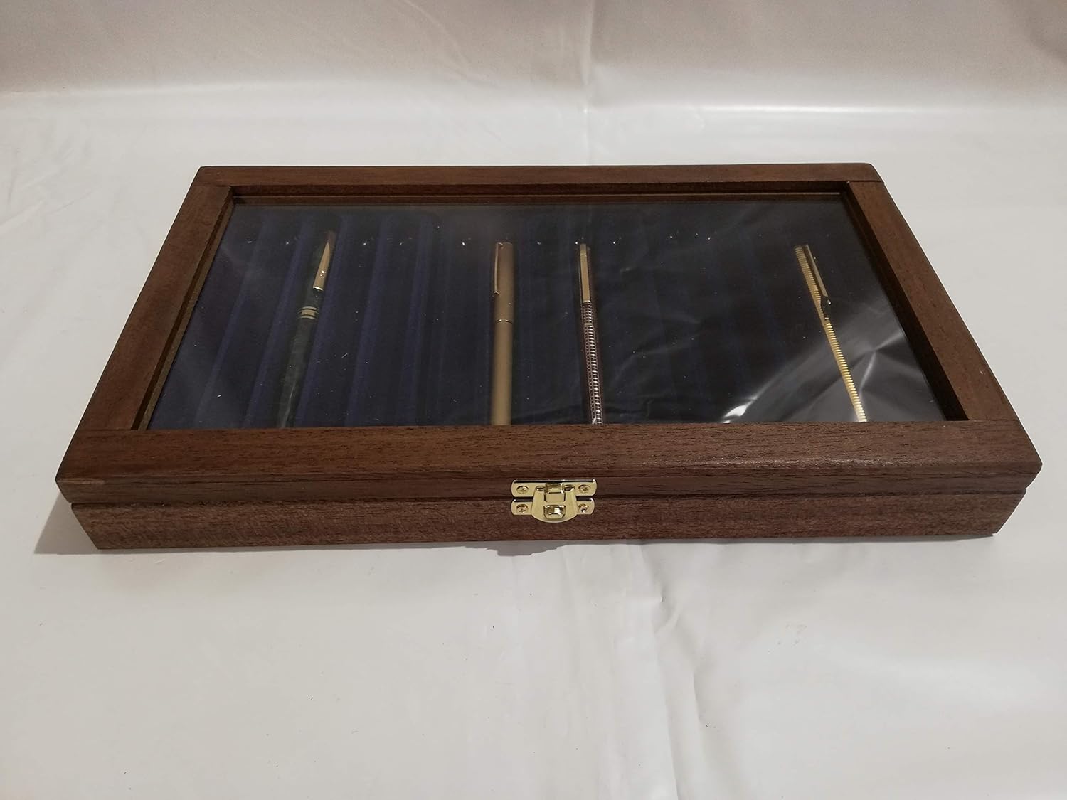 vetrina per penne da collezione