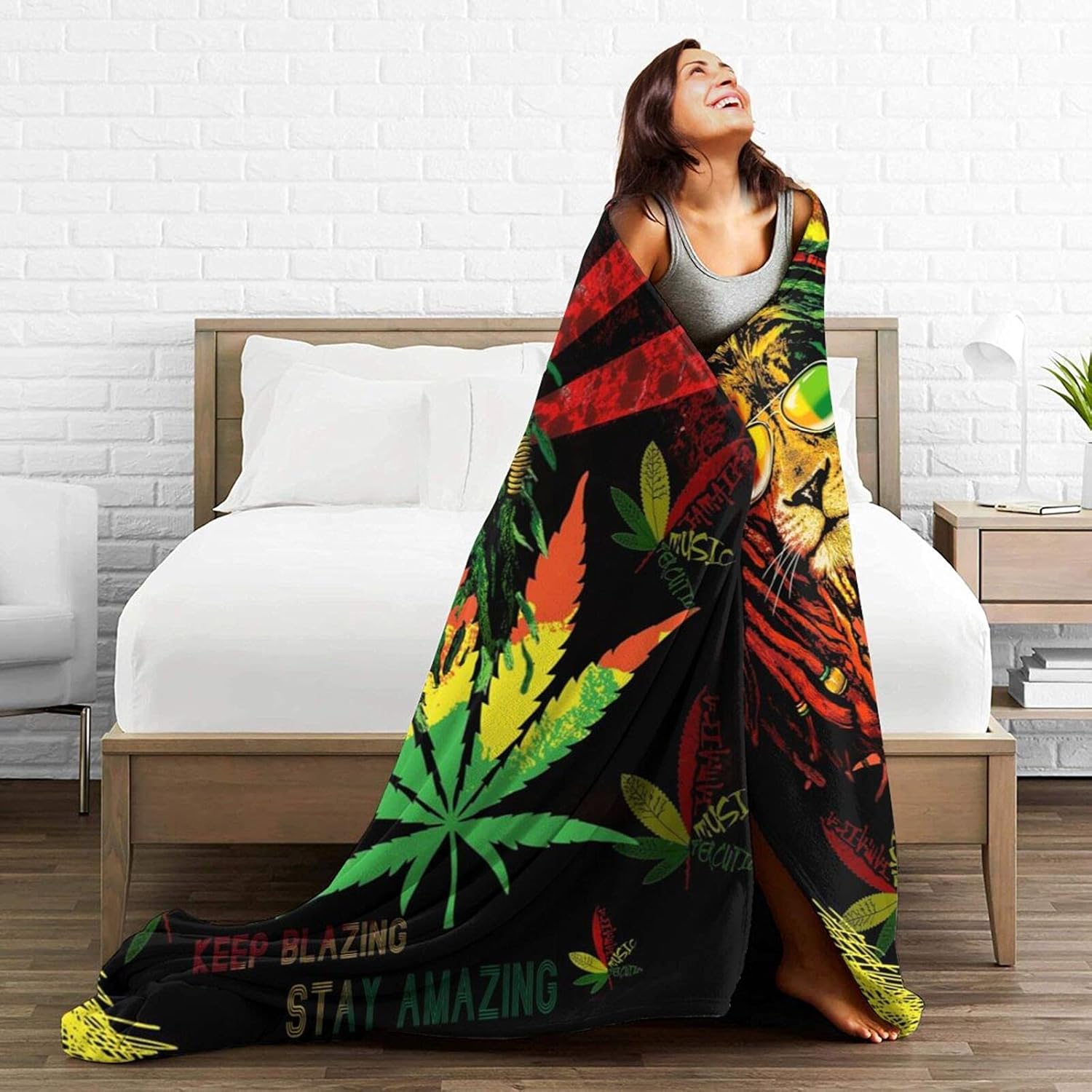 Socira Rasta Flannel Lion Throw Blanket - Marijuana Jamaica Weed Cannabis Fleece for Sofa, Reggae Comfy Camping Lap, Super Soft Thin Noon Break for Office Home Car 40''X50'' - Image 3