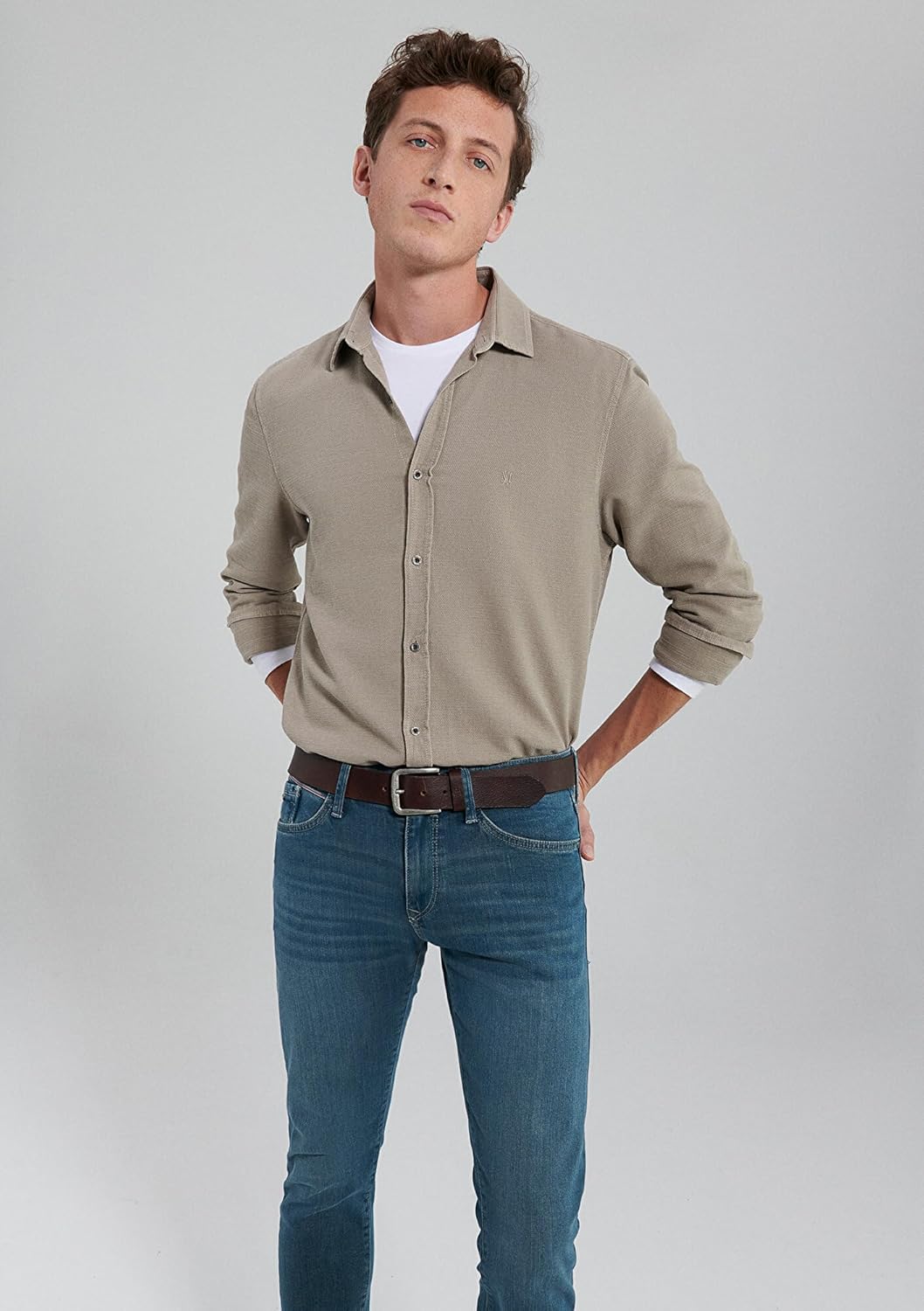 BUTTON-UP LONG SLEEVE SHIRT IN VINTAGE KHAKI