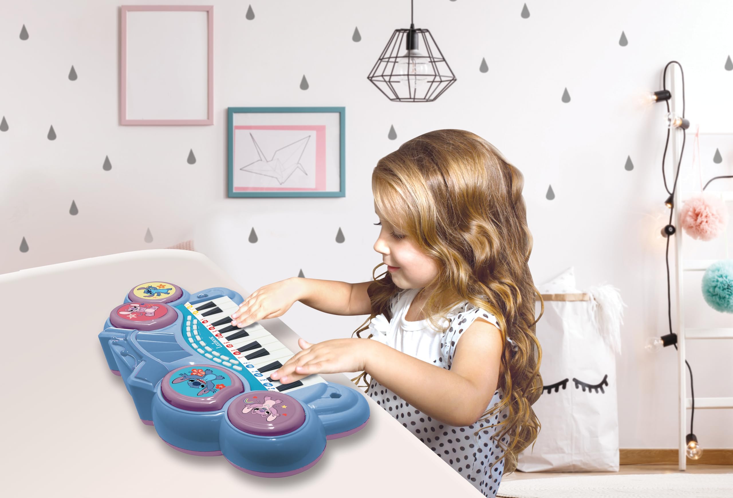 Lexibook, Tastiera pianoforte elettronica Disney Stitch, 8 tonalità, 4 ritmi, modalità di apprendimento luminosa, microfono e sgabello inclusi, K707D
