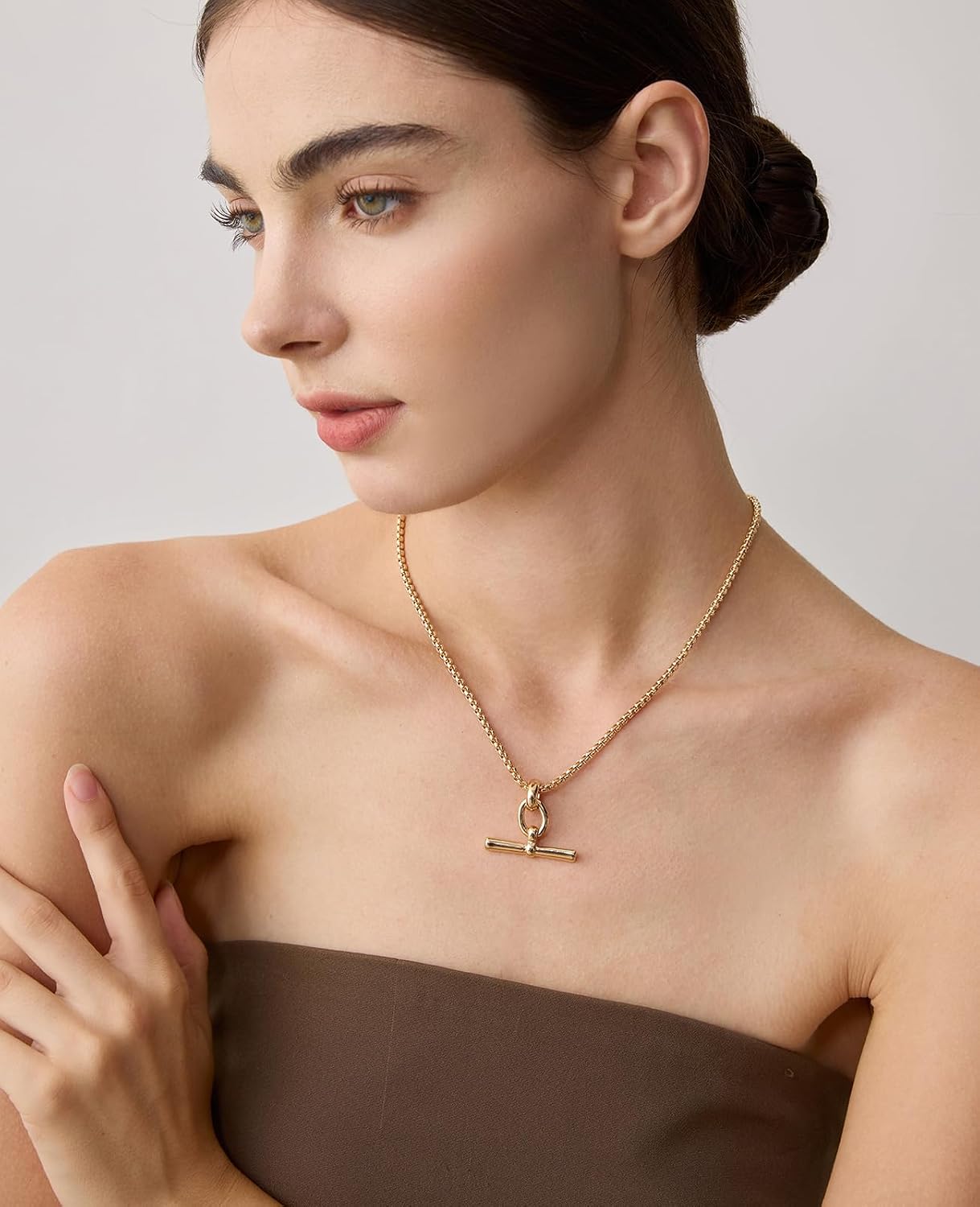 COBI Gold Tone T Bar Necklace for Women, Toggle Pendant Chain Necklace 17/18"