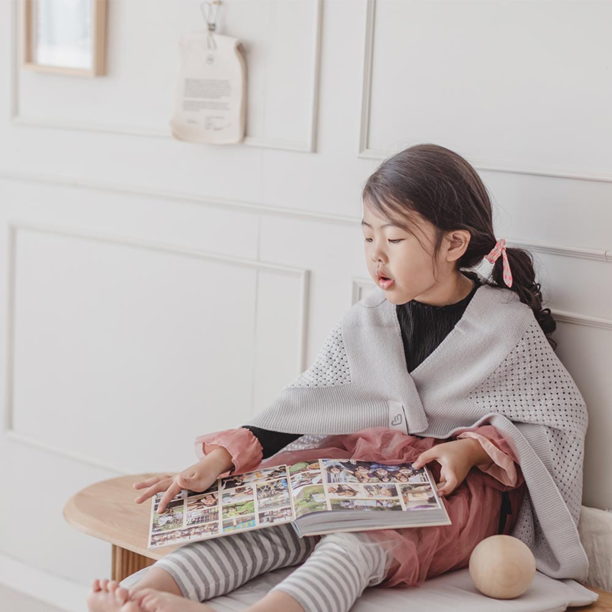 Stokke Manta de Lana Merino JetKids, Gris Piedra - Cabe Dentro de la Tapa de BedBox para Mantener a tu Hijo abrigado Mientras viaja - Lavable a máquina