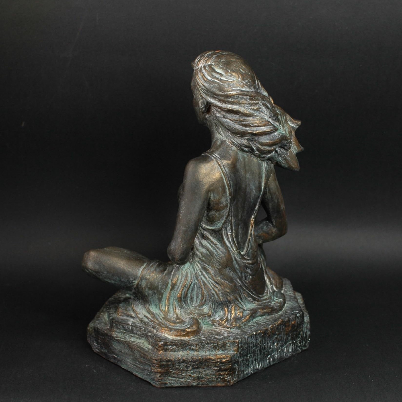 Adorno Figura, Figura de Mujer Yoga y meditación, Estatua Decorativa, Figura Femenina, Escultura Mujer meditando, decoración Zen, Figura Original, Arte en Resina acrílica. (Bronce óxido)