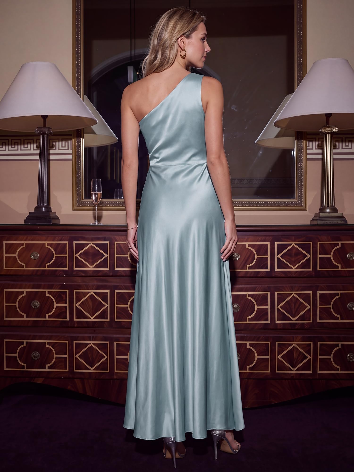 Ever-Pretty Robes de Demoiselle d'honneur Col Asymétrique sans Manche Satin Maxi Fendu ES02725
