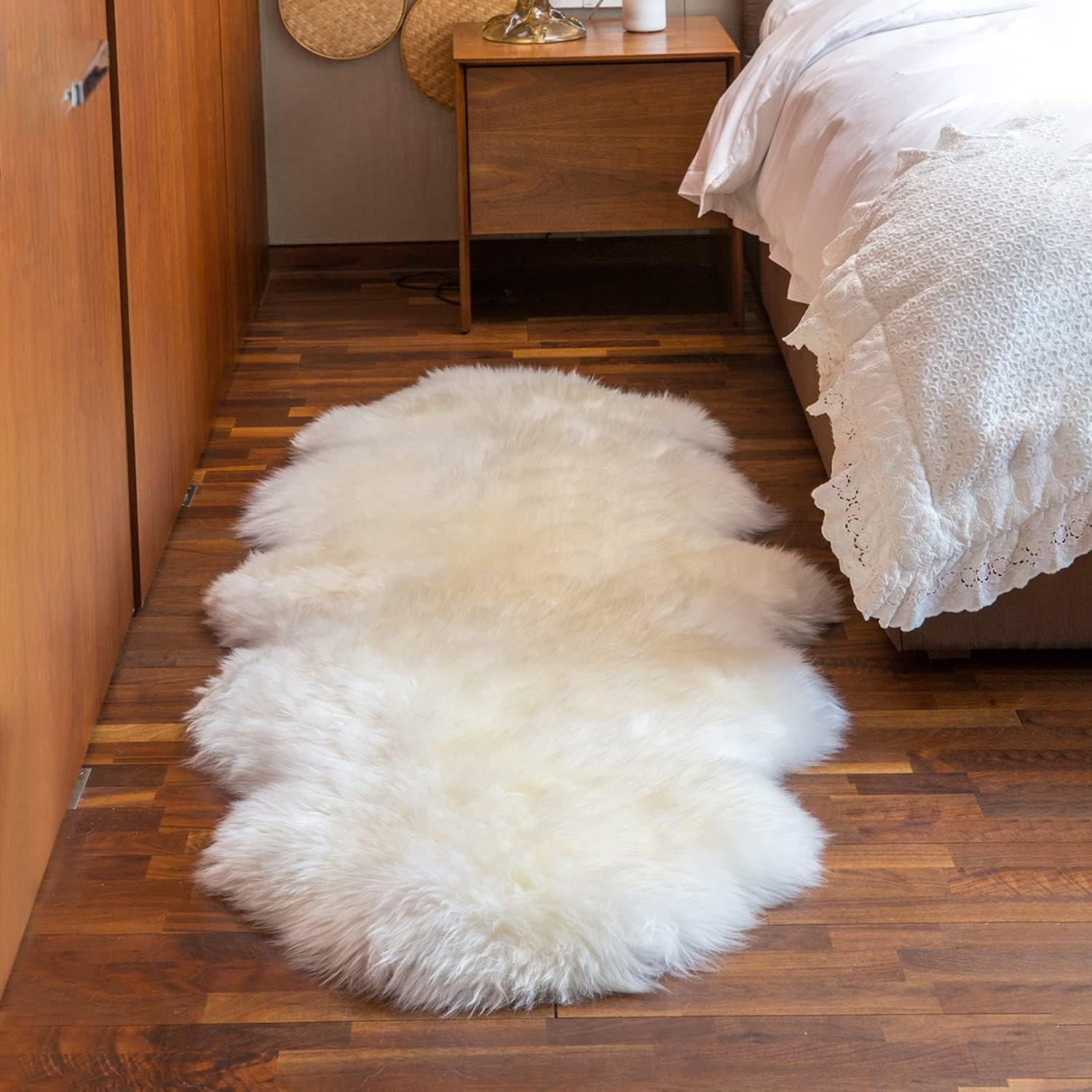 Windward Natural Sheepskin Plush Area Rug Bright White