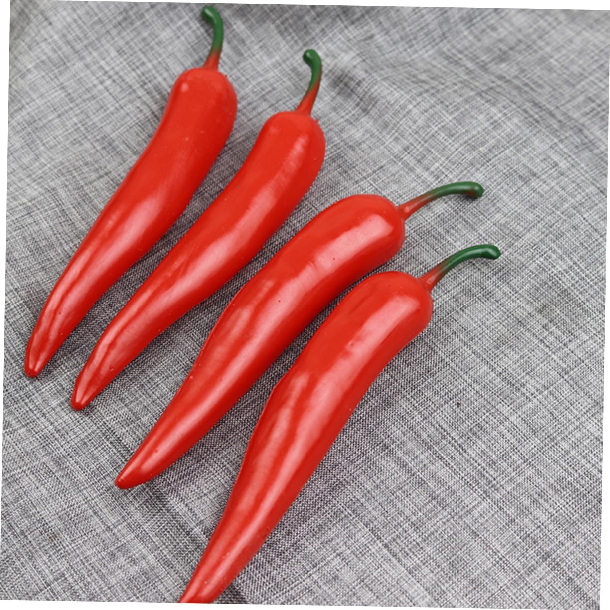 Mobestech 15pcs Artificial Chili Peppers Realistic Simulation Vegetable Props for Home Decor Photography Festivals and Art Displays for Kitchen and Party Decoration