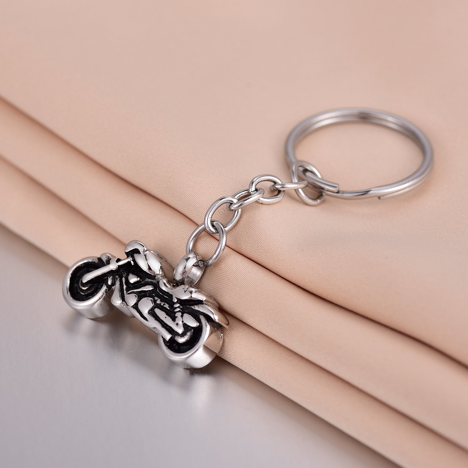 Amazon.co.jp: Motorcycle壷ペンダントキーチェーン、Coco公園