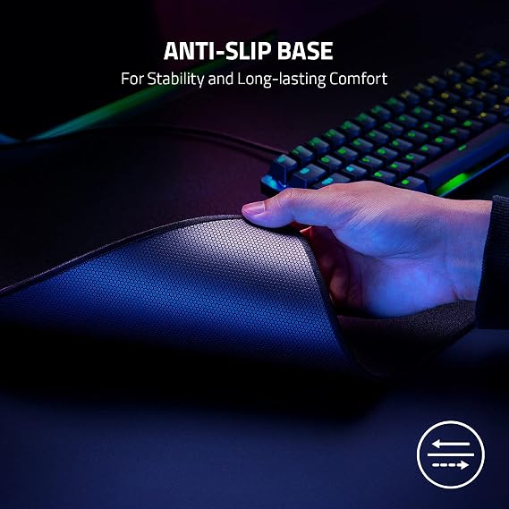 Razer Strider L - Yumuşak kaydırmalar için yumuşak alt ve üst kısma sahip hibrit fare altlığı (Optik fare sensörleri için optimize edilmiştir, kaymaz) Siyah