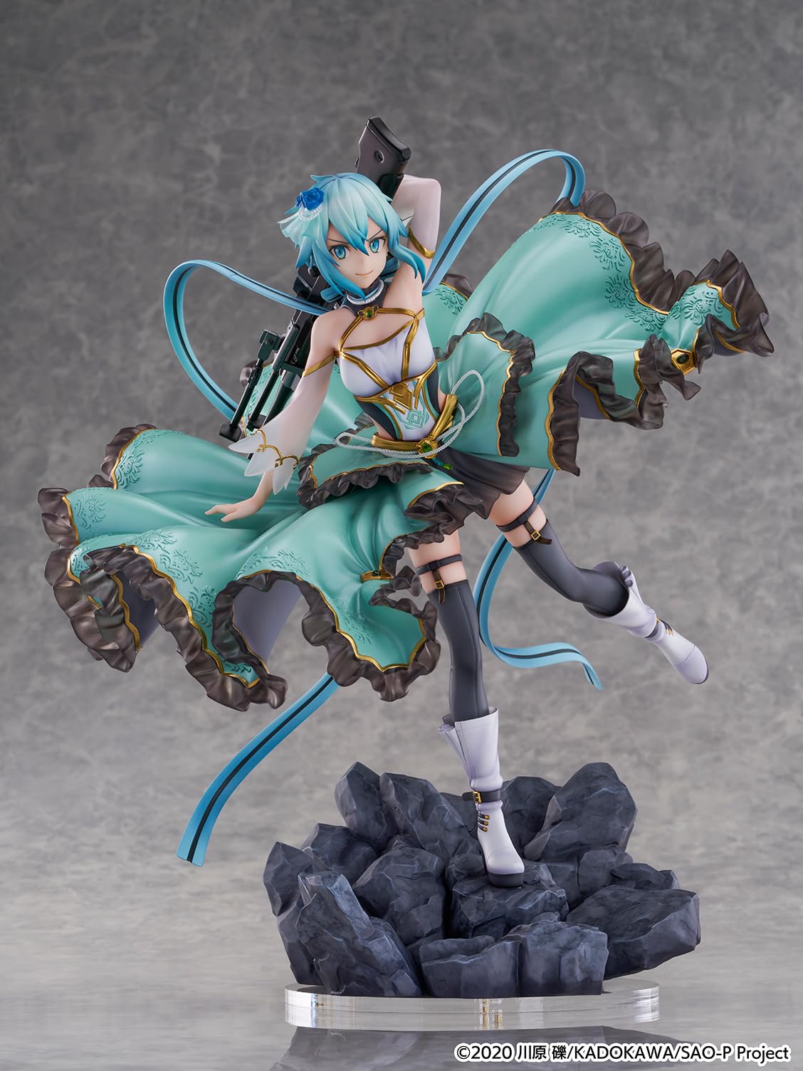 Amazon.com: Sword Art Online: Sinon (Crystal Dress Ver.) 1:7 Scale