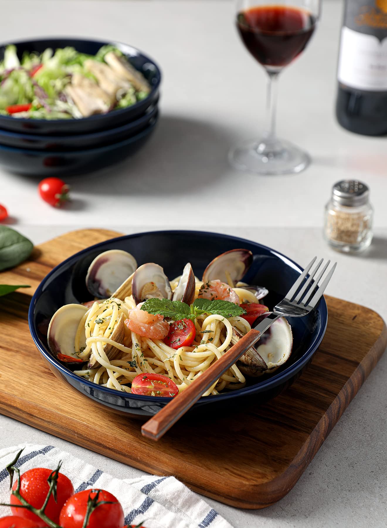 Sweese 112.603 Porcelain Salad Pasta Bowls 22 Ounce Set Of 6