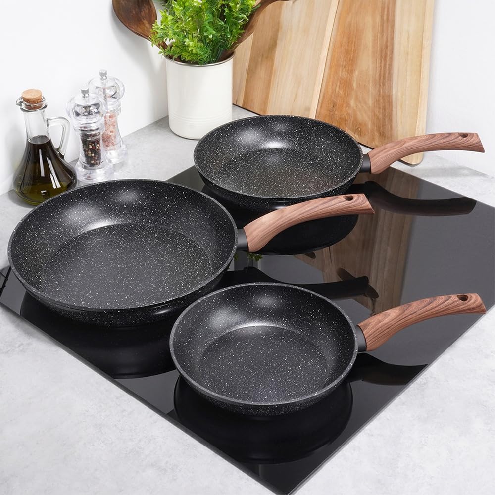 Vilde Zestaw patelni z powłoką granitową 20/24/28 cm + patelnia do naleśników 24 cm BLACK&WOOD 4 szt.