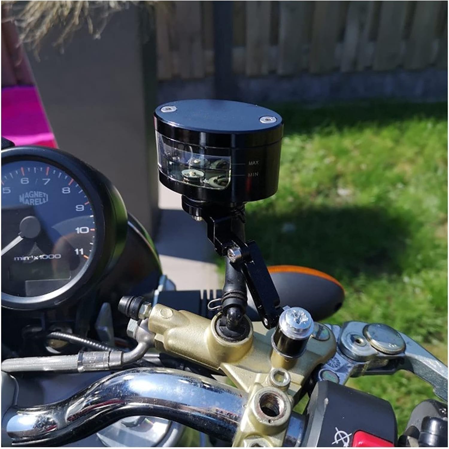 CNC Motorcycle Brake Fluid Oil Reservoir Cup Tank support Bracket For RMZ250 RMZ450 DRZ400SM RMZ 250 450 DRZ 400 SM(GREEN)