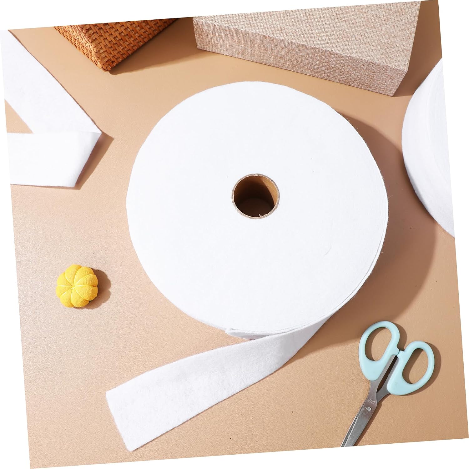 Uonlytech 2rolls Industrial-Grade Nonwoven Quilt Batting Soft Fabric Strips for Quilting Crafting and Noise Reduction