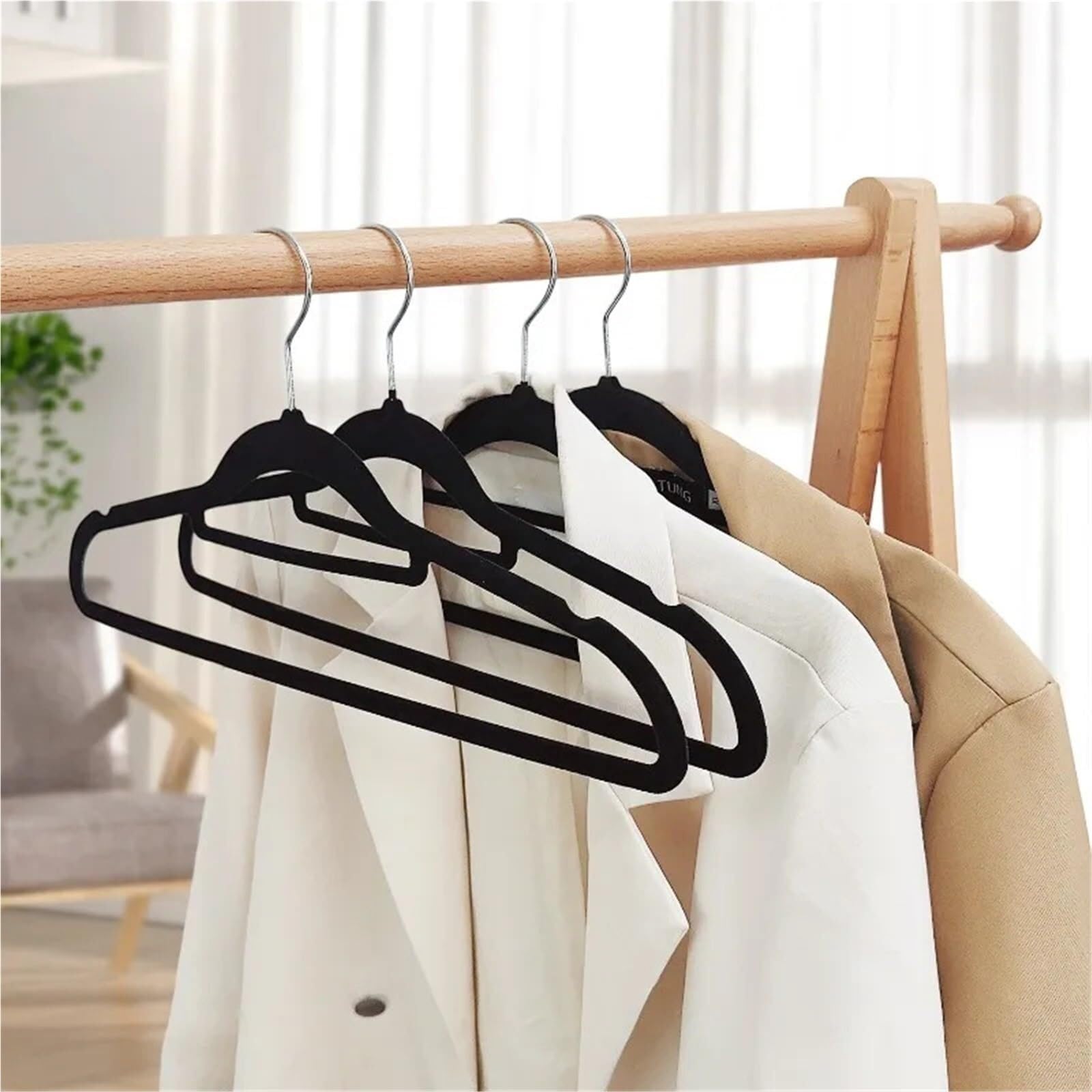 KleiderbüGel Samt rutschfeste Beflockte Kleiderbügel, Platzsparender, Robuster for Die Aufbewahrung Von Hosen, Mänteln Und Schränken(10PCS)
