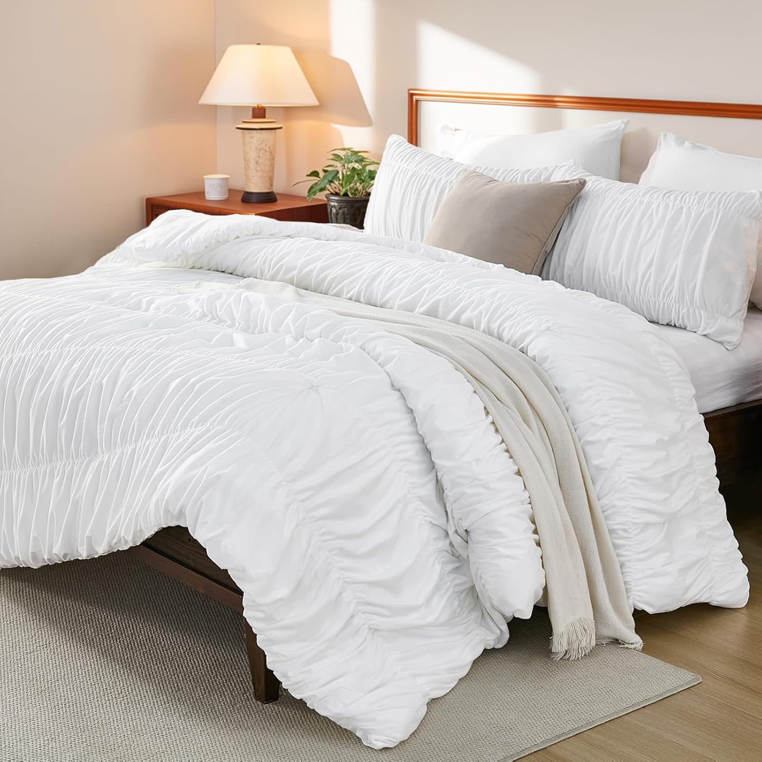 Bedbay Velvet Wrinkled Comforter Set Queen Size,White Ruched Bedding 3 Pcs,Aesthetic Boho Bedding Comforter,Luxury Velvet Ruffled Queen Bedding Sets,Shabby Chic Ruffle Fluffy Comforter Bed Set - Image 2