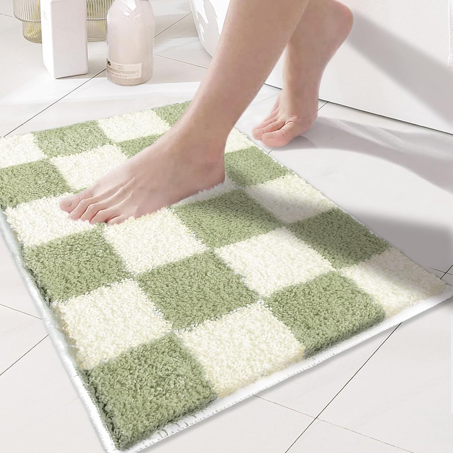 Tititex Luxury Sage Green Beige Checkered Grid Bathroom Rug, 24"x36" Classic Checkerboard Extra Soft and Absorbent Microfiber Bath Rugs, Non-Slip Plush Shaggy Bath Carpet for Bathroom Floor