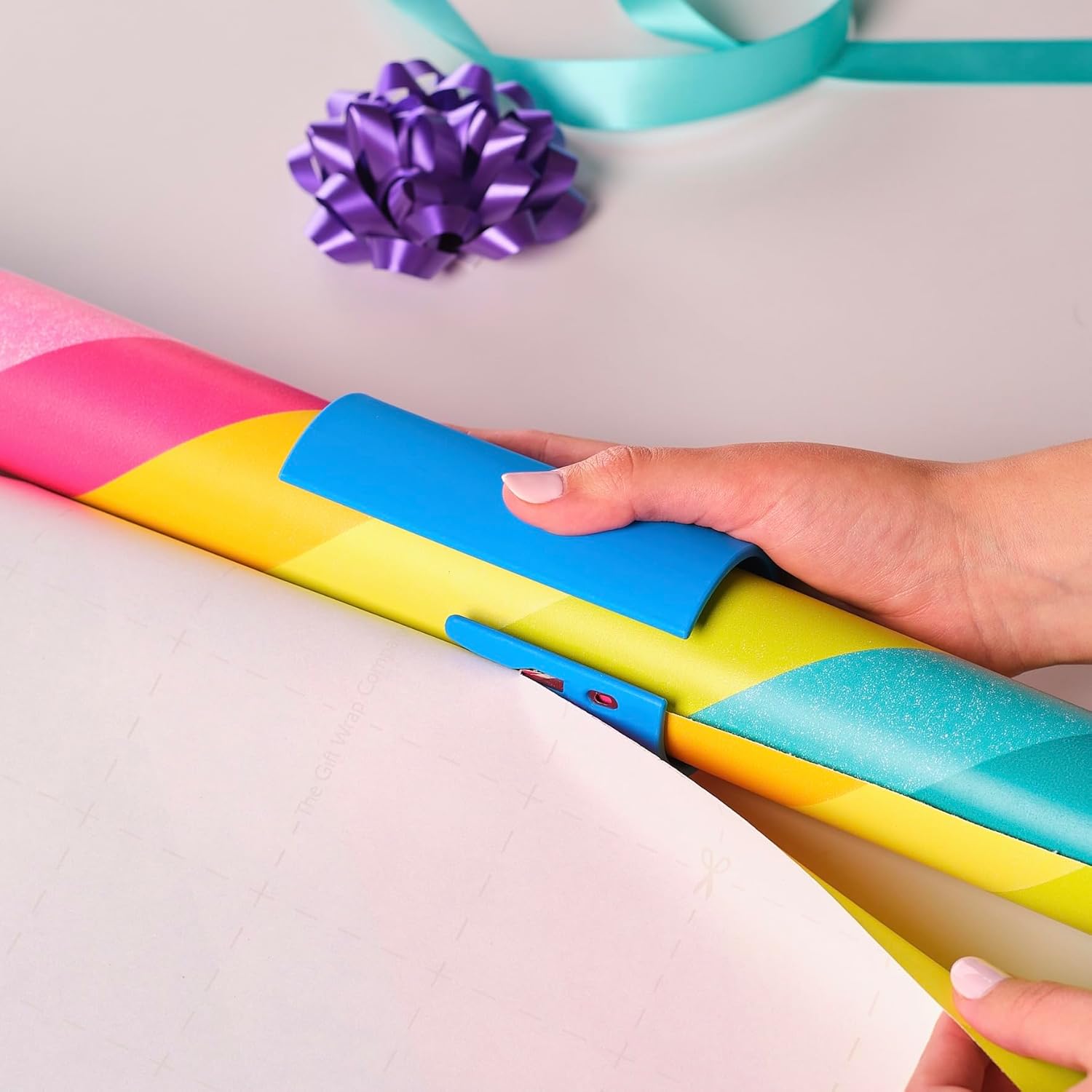 little elf gift wrap cutter