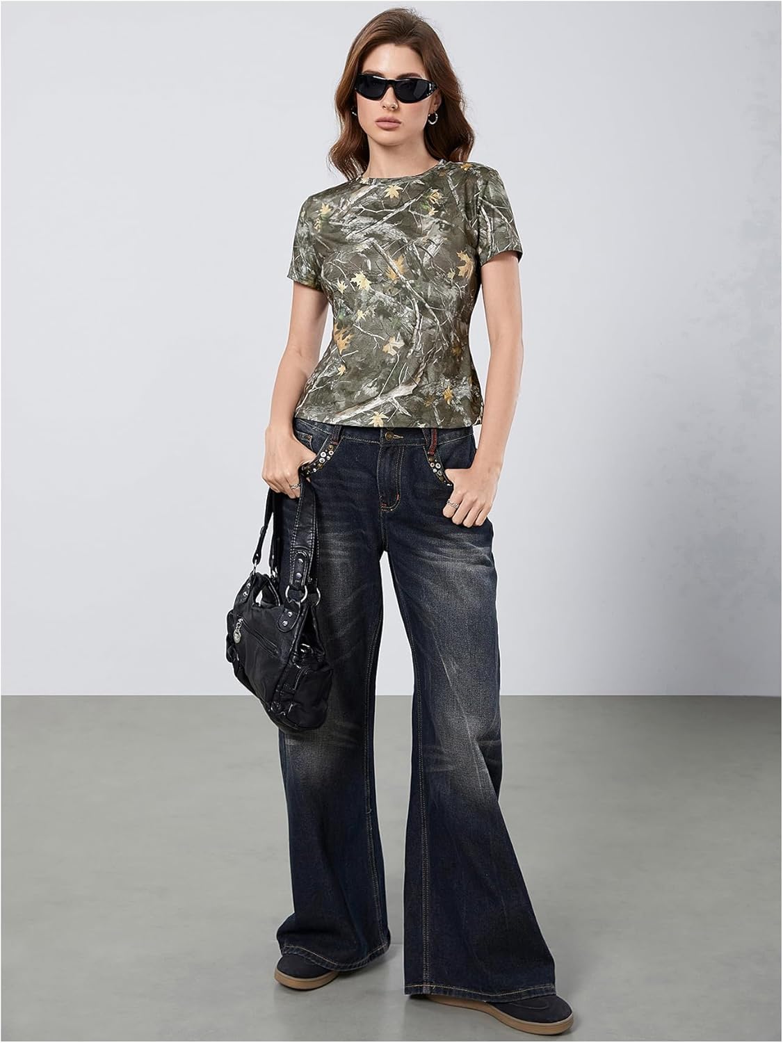Women's Camo Print Round Neck T Shirts Casual Short Sleeve Slim Tee Shirts - Image 4
