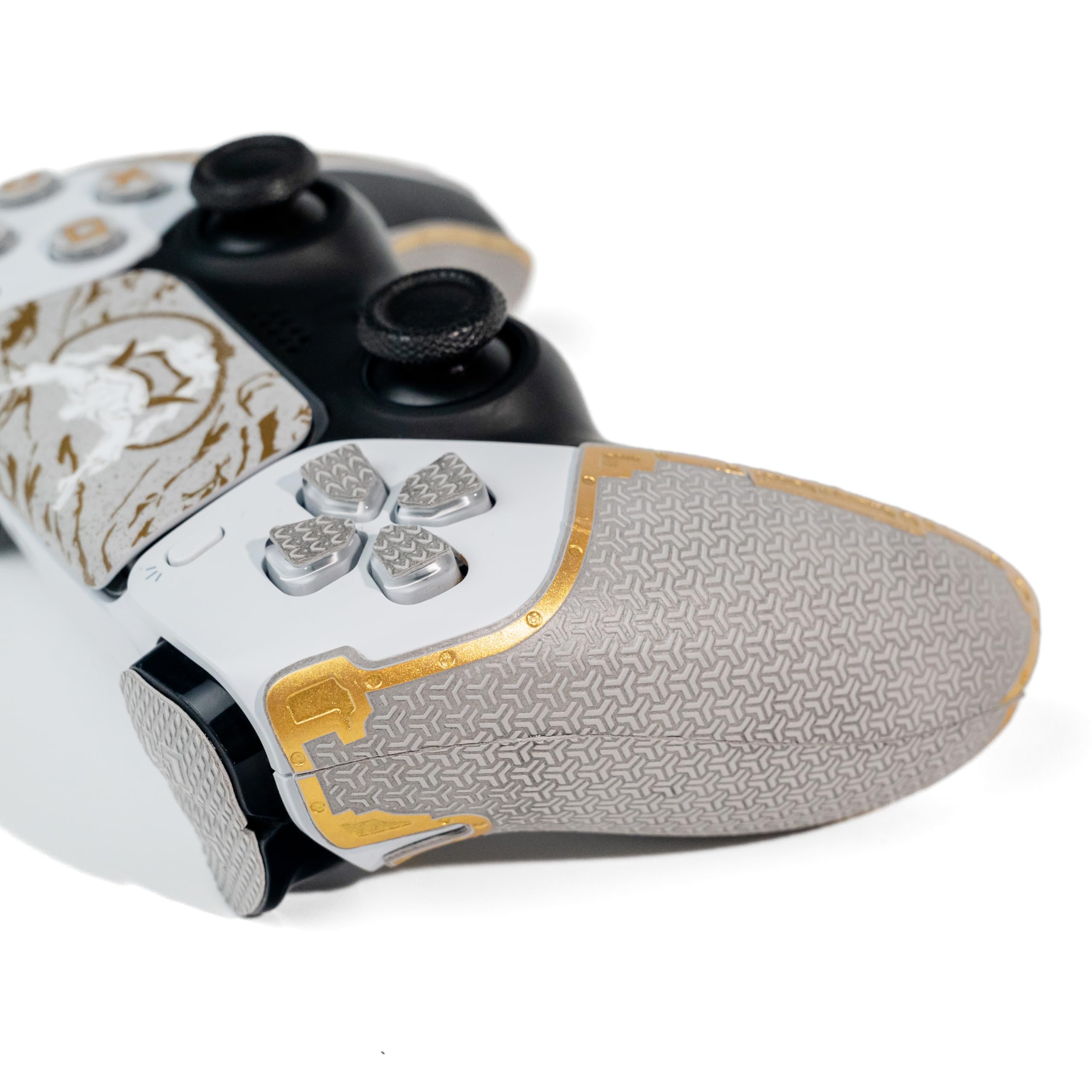 Poignées de manette pour PS5 DualSense, antidérapant, multi-texture, absorption de la transpiration, ruban adhésif prédécoupé (gris cendré et doré, série Guardian 2.0 pour DualSense)