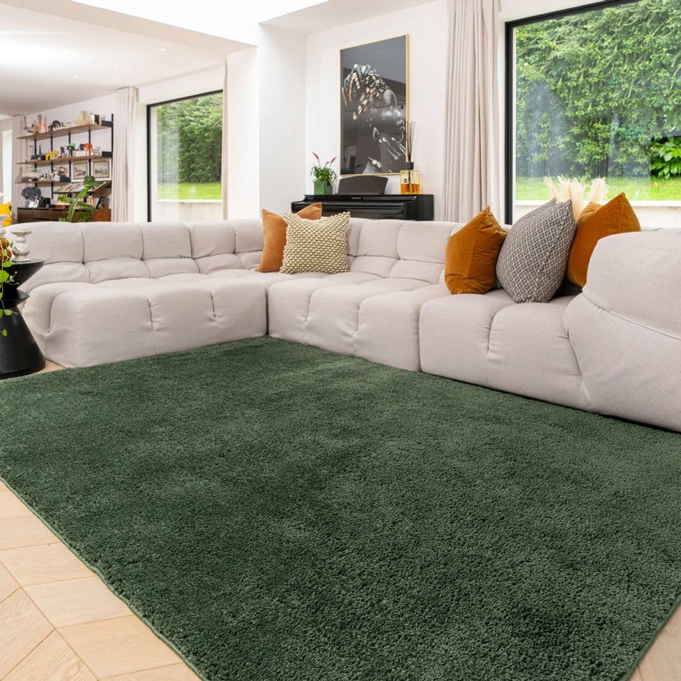 Dark Green Machine Washable Warm Insulating Soft Cosy Touch Plush Thick Shaggy Rug for Bedroom Livingroom Hallway 120cm x 170cm (3ft 11" x 5ft 7") — image 1